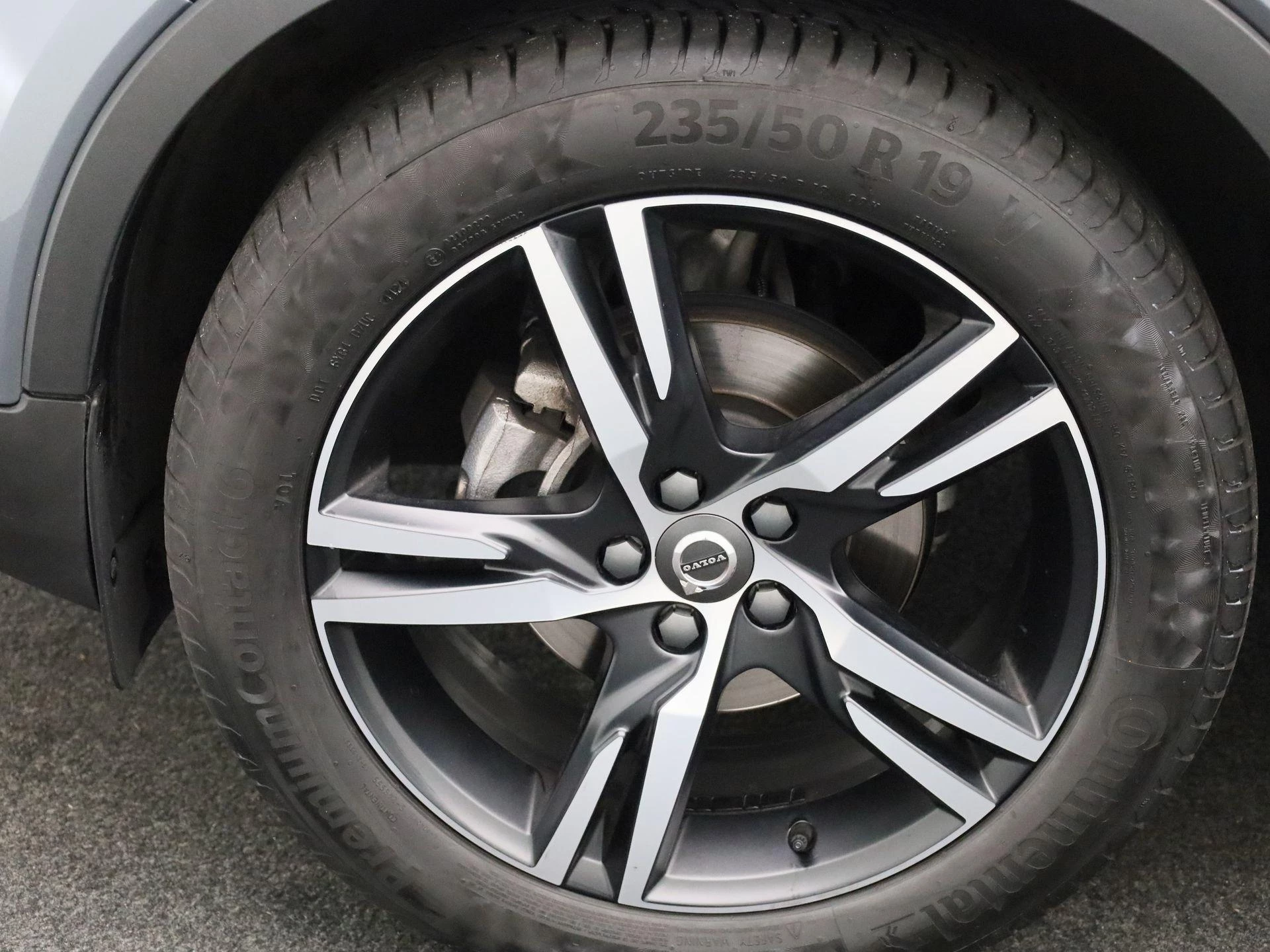 Volvo-XC40-image-11