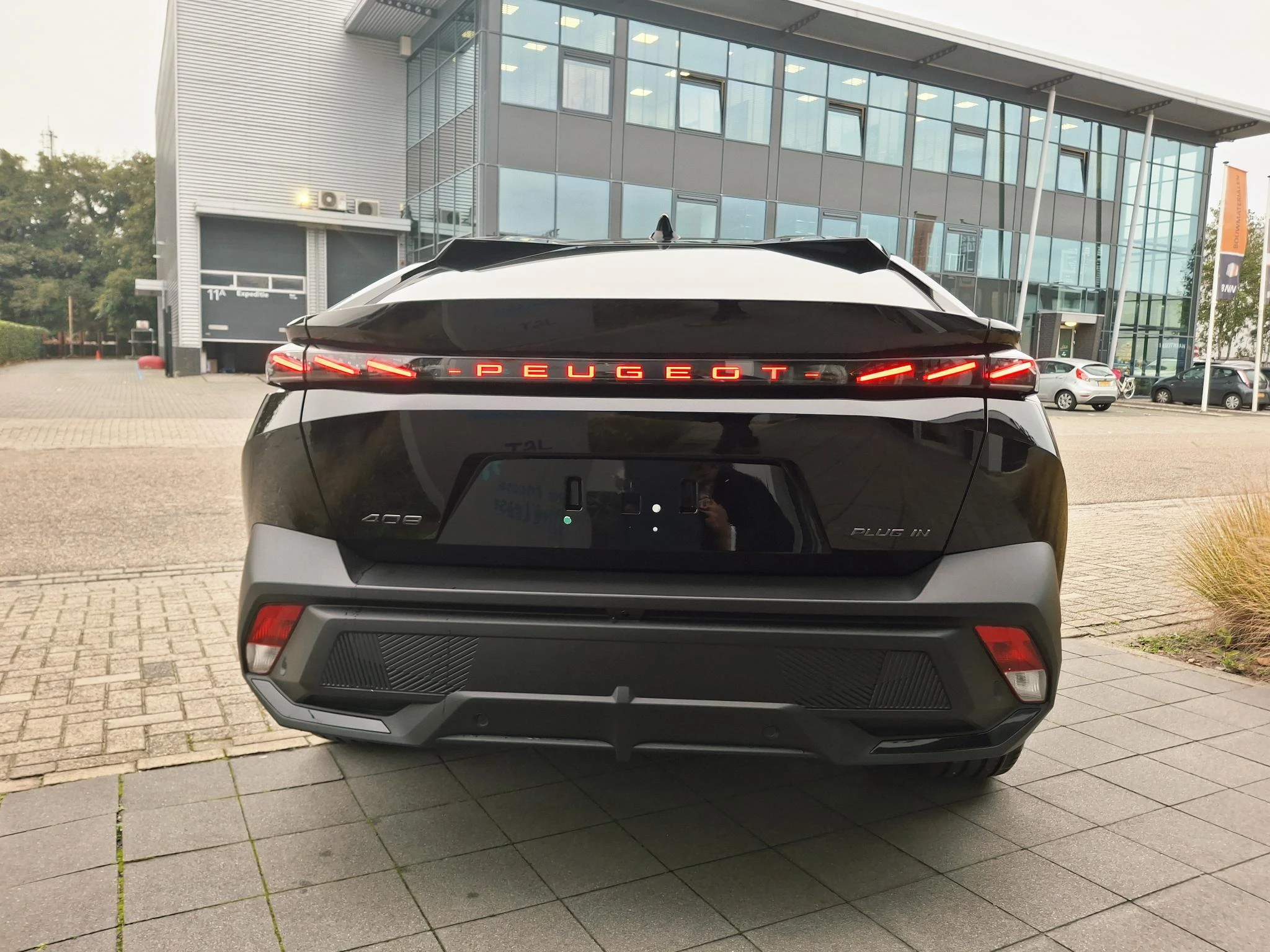 Peugeot-408-image-14