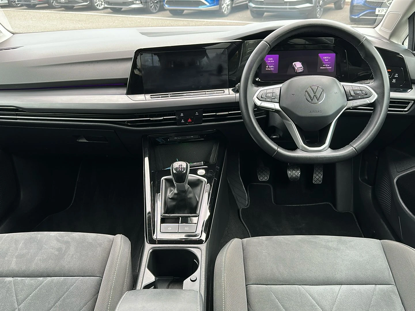 Volkswagen-Golf-image-3