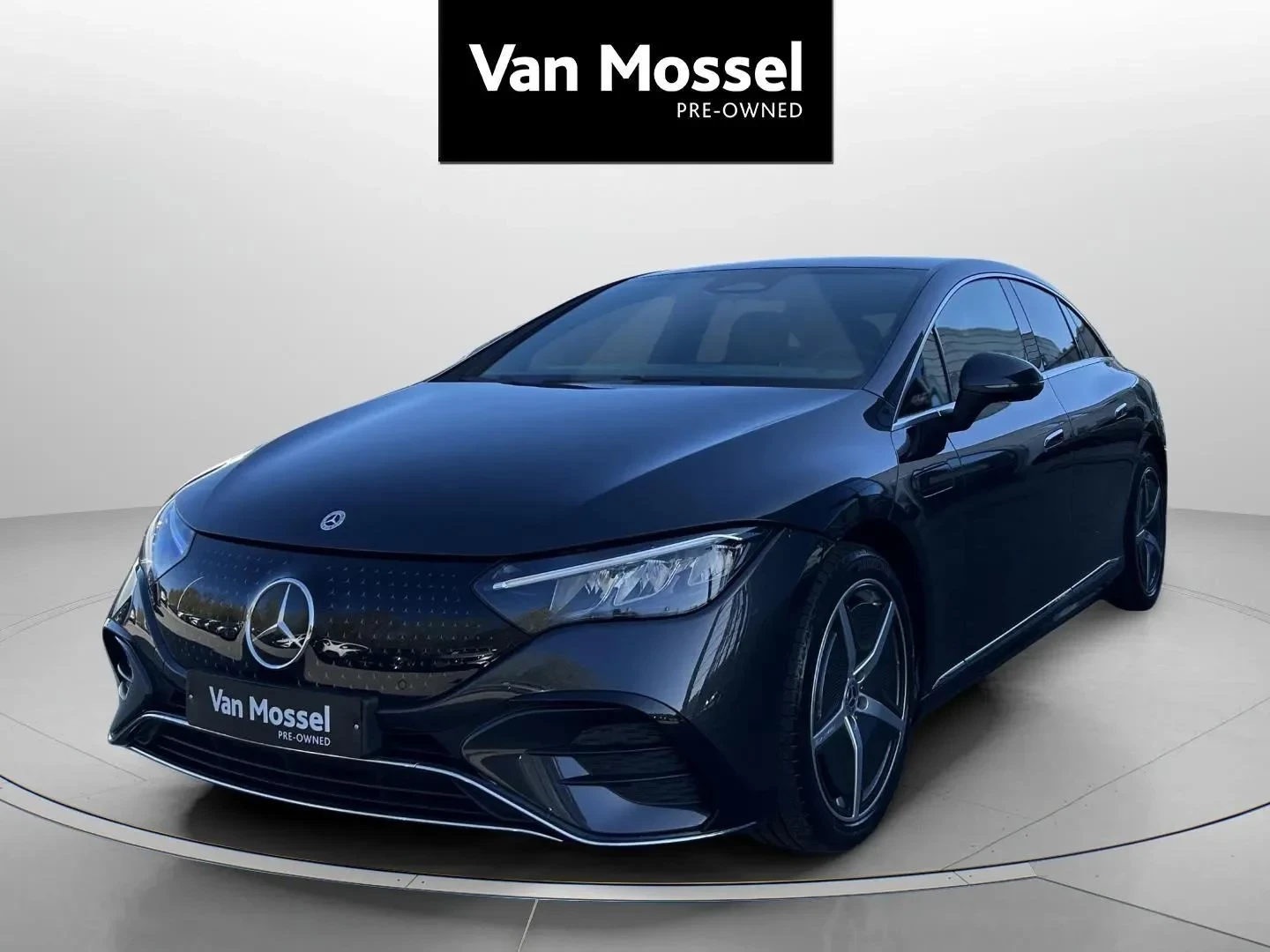 Mercedes-Benz-EQE-image-0