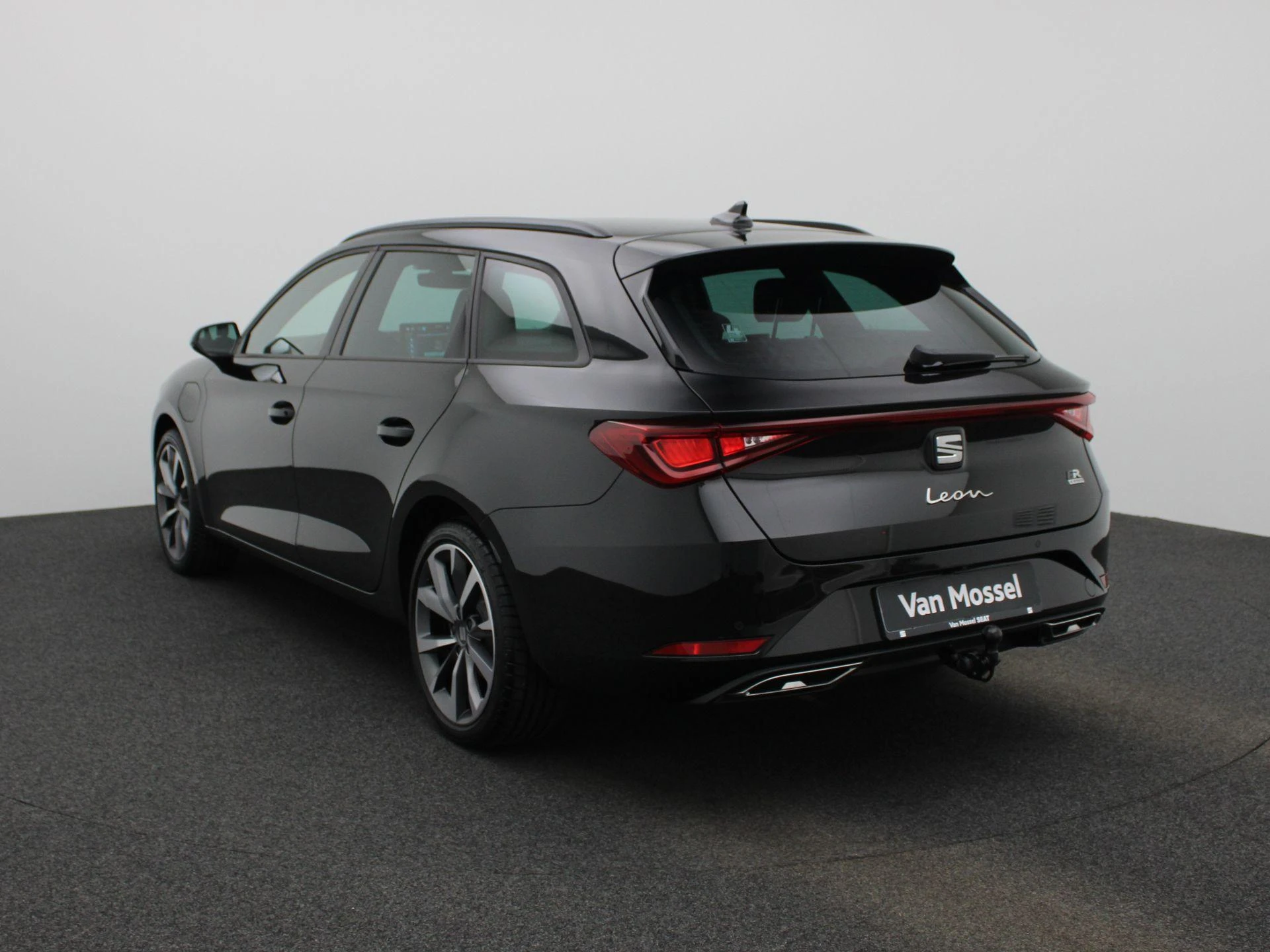 SEAT Leon Sportstourer 1.5 TSI e-Hybrid FR Business
