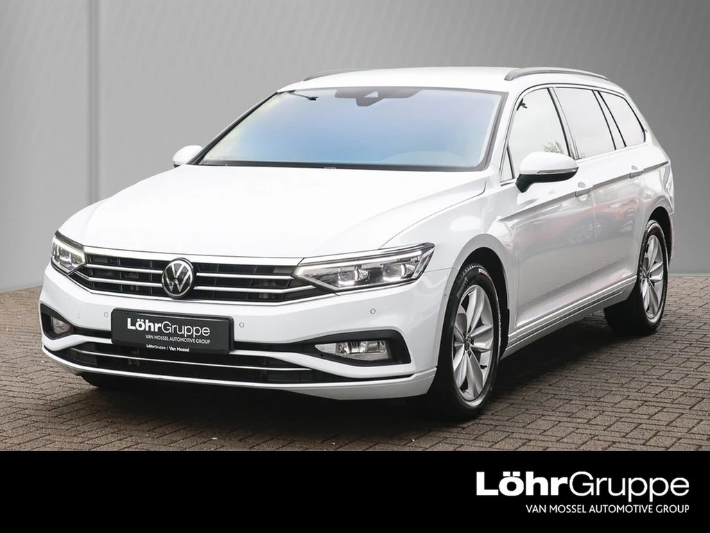 Volkswagen-Passat-image-0
