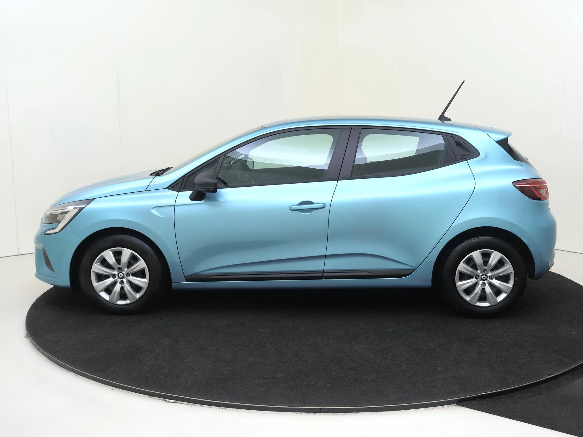 Renault-Clio-image-7