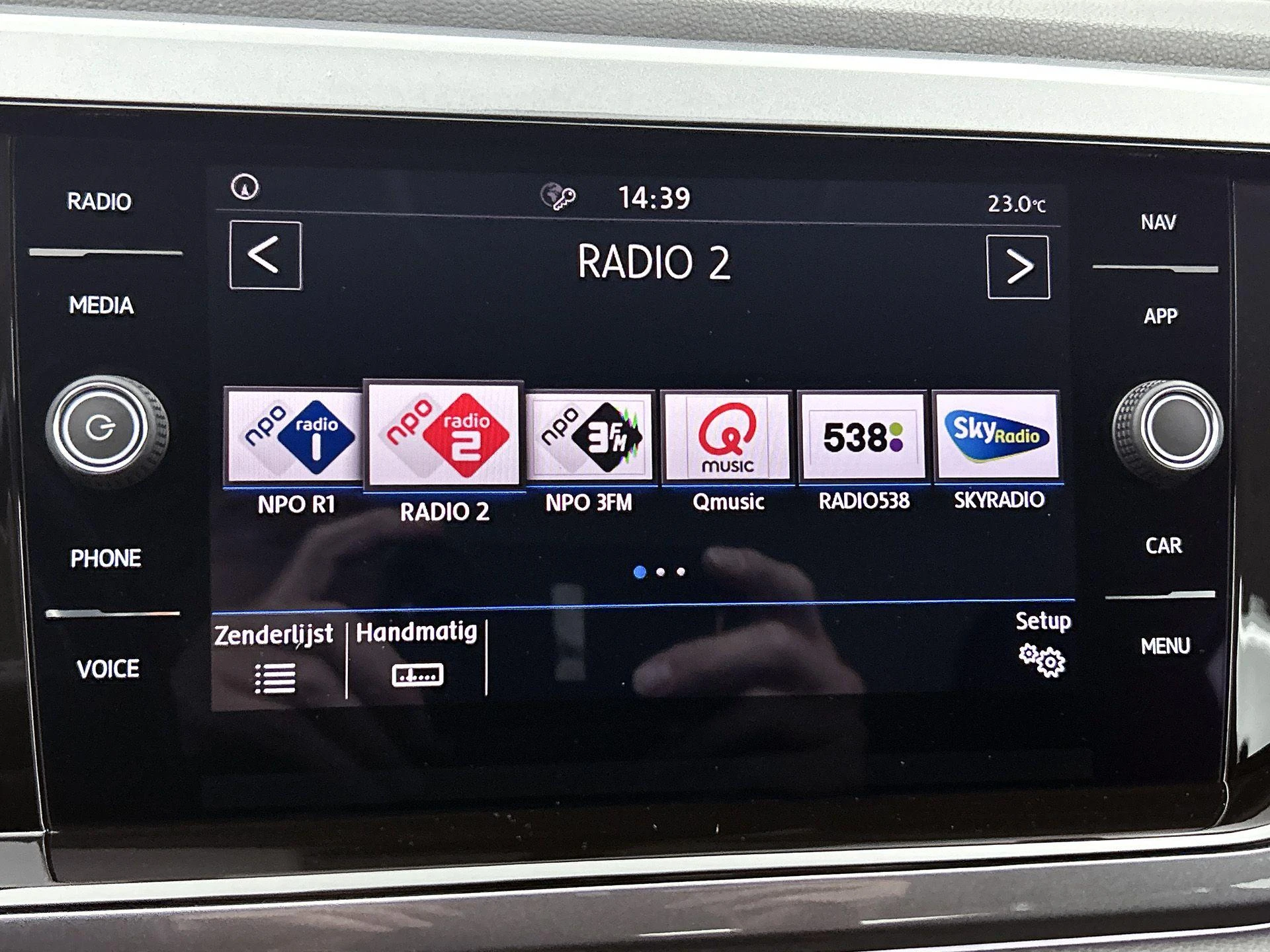 Volkswagen-Polo-image-6