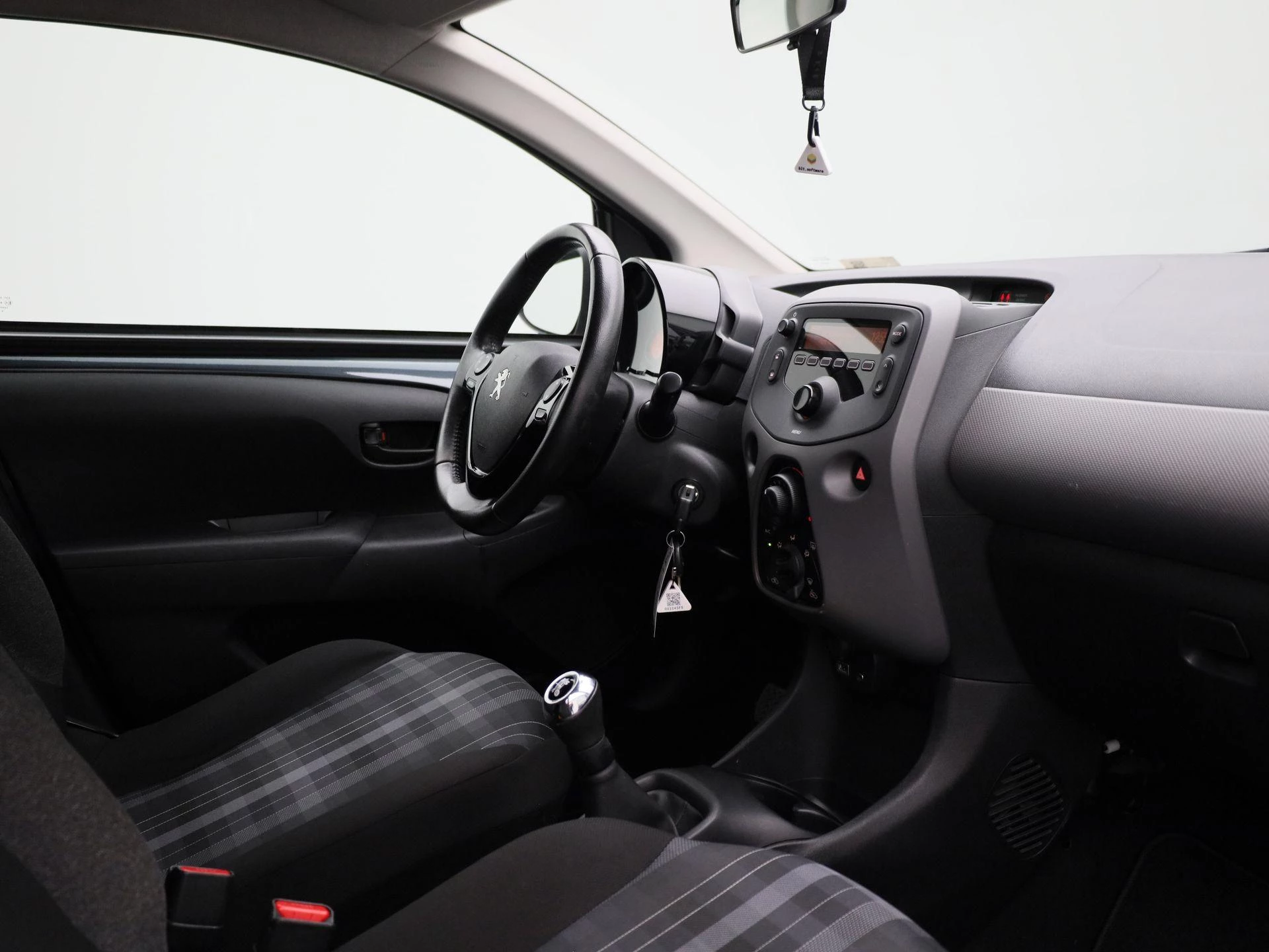 Peugeot-108-image-25