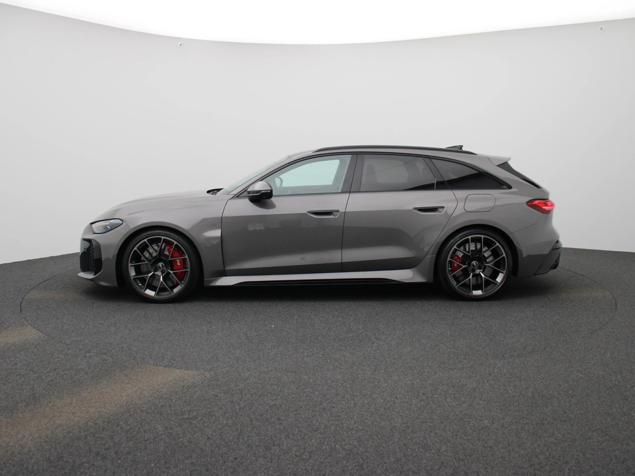 Audi-RS5-image-4