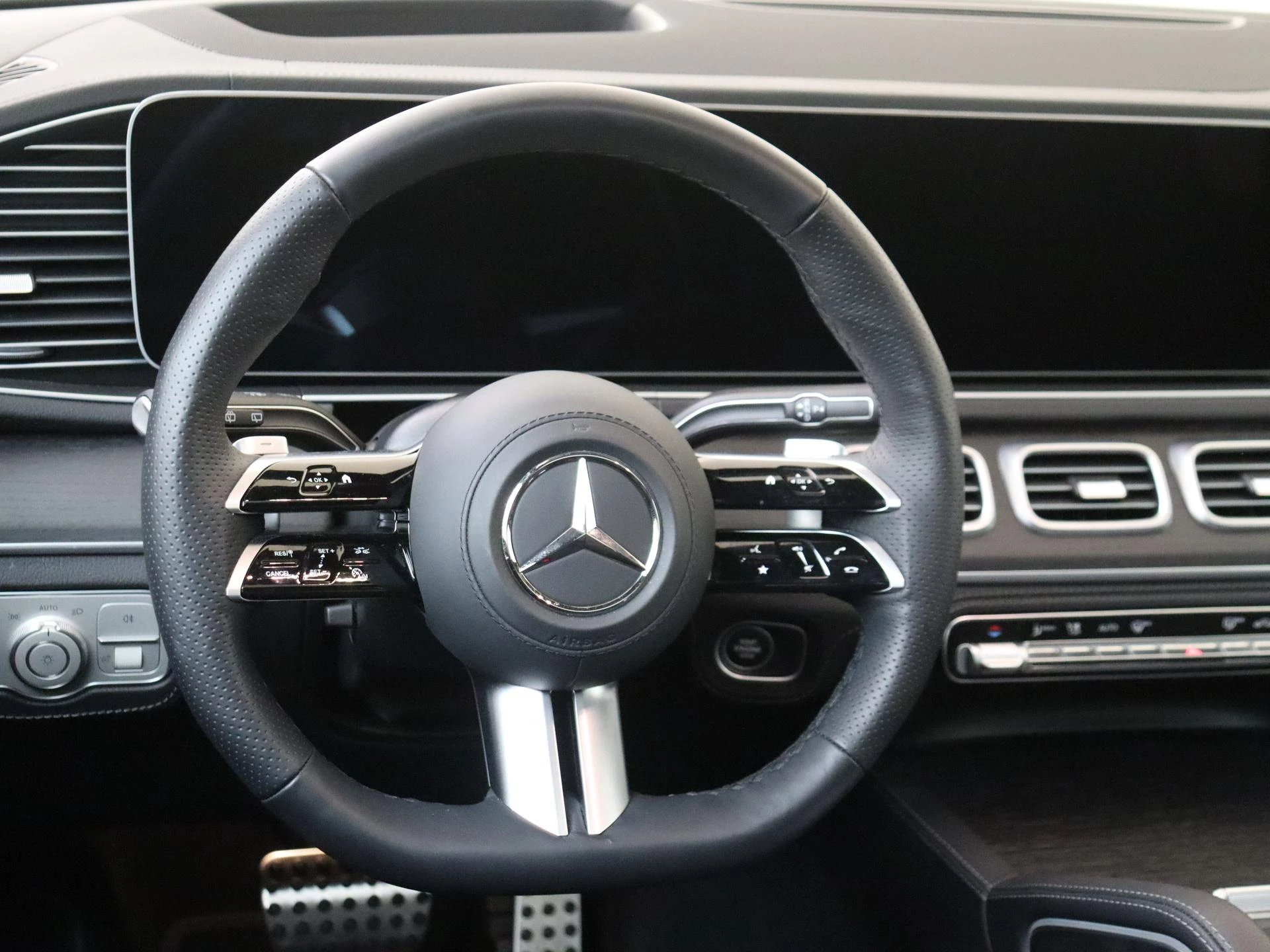 Mercedes-Benz-GLE-image-8