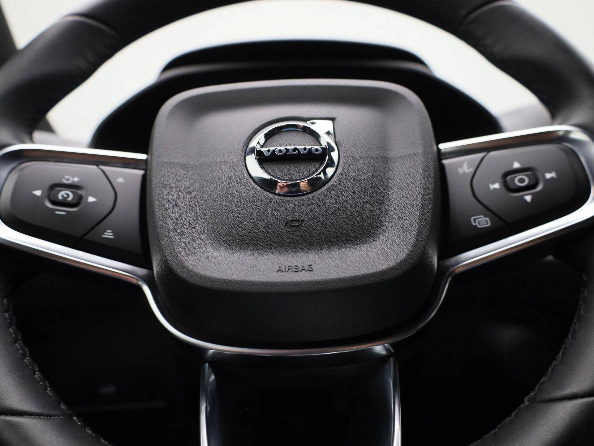 Volvo-XC40-image-29