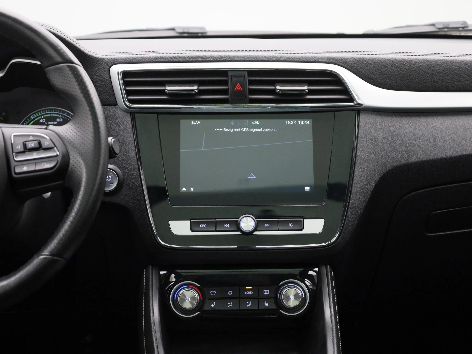 MG-ZS EV-image-8