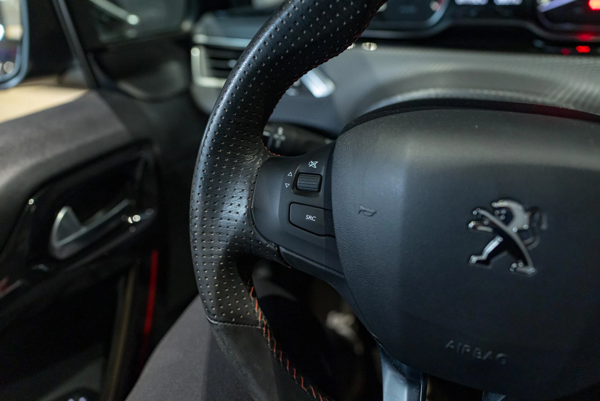 Peugeot-208-image-15