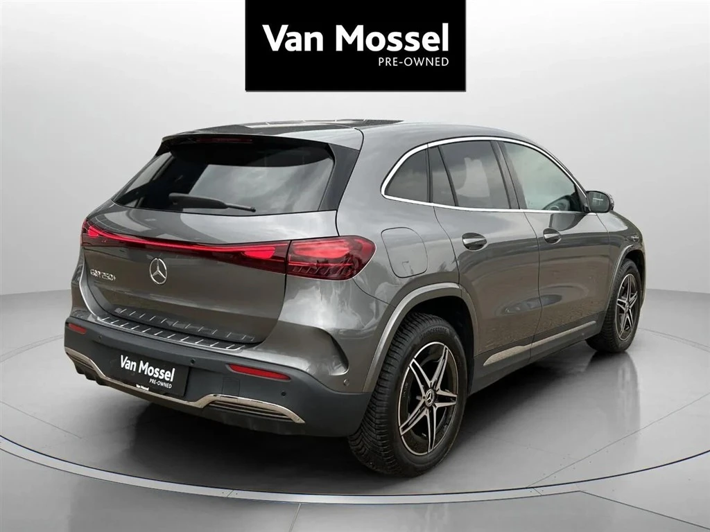 Mercedes-Benz-EQA-image-4