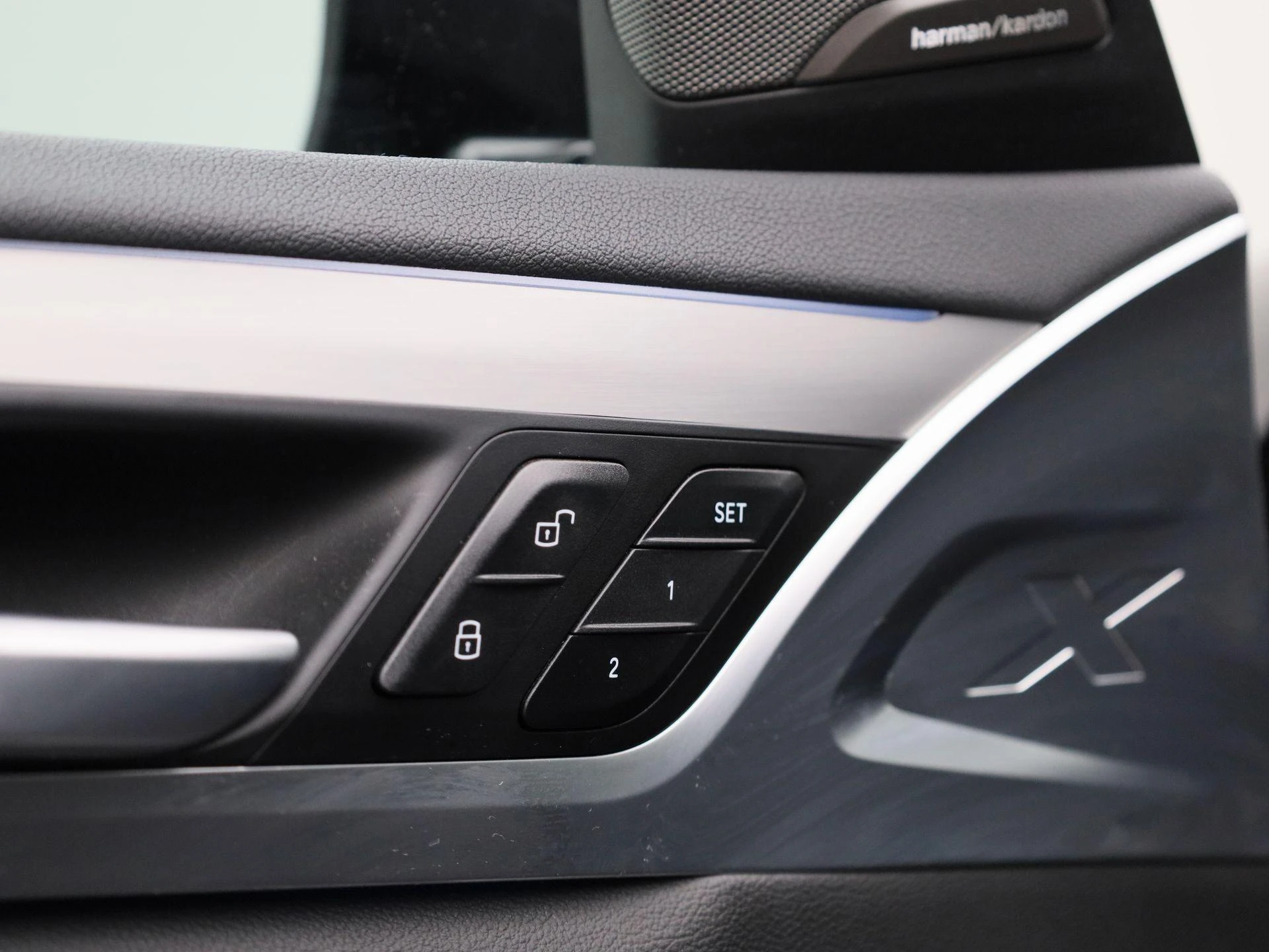 BMW-iX3-image-36