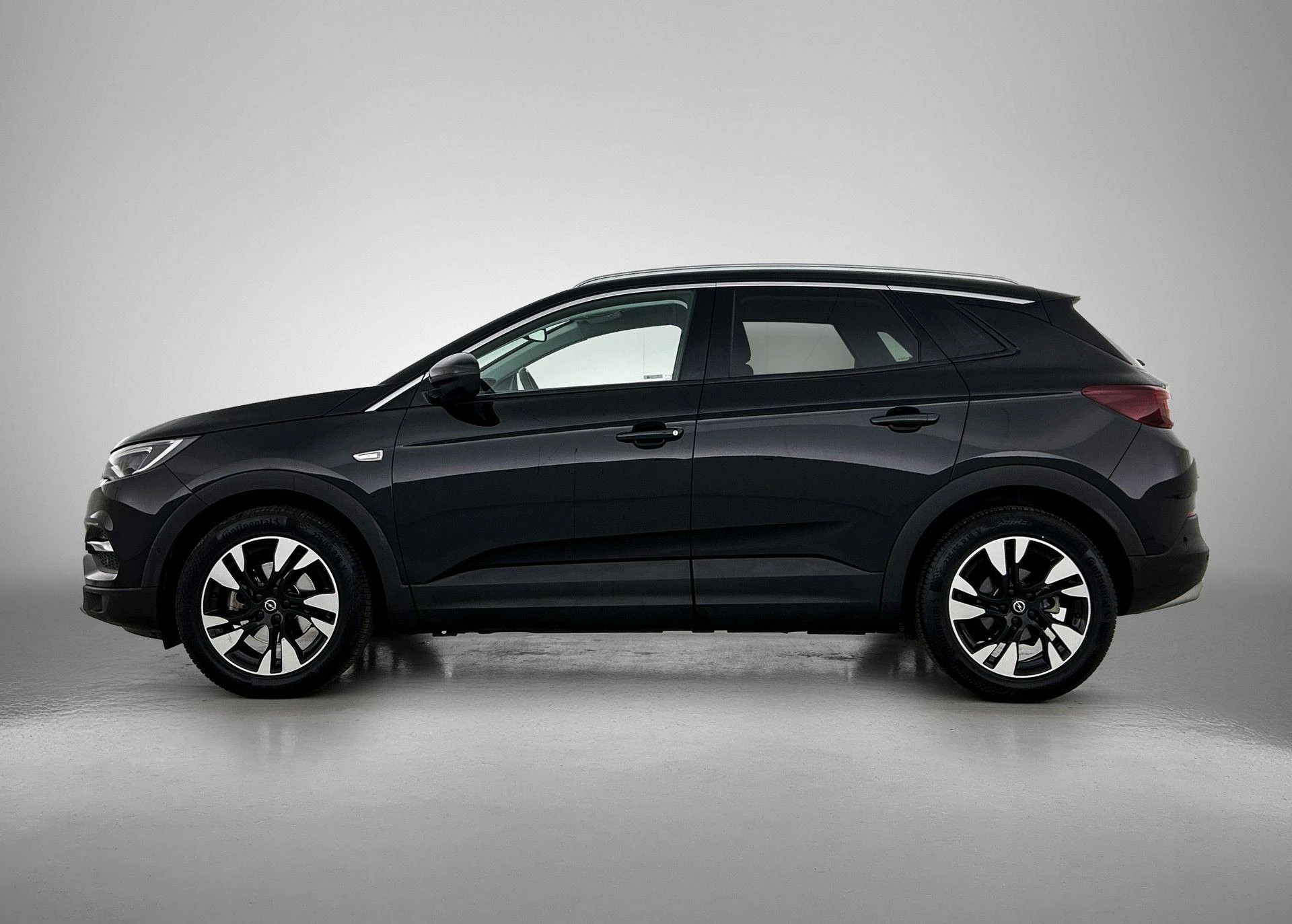 Opel-Grandland X-image-1