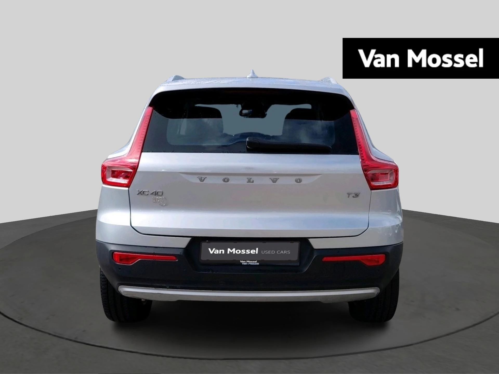 Volvo-XC40-image-2