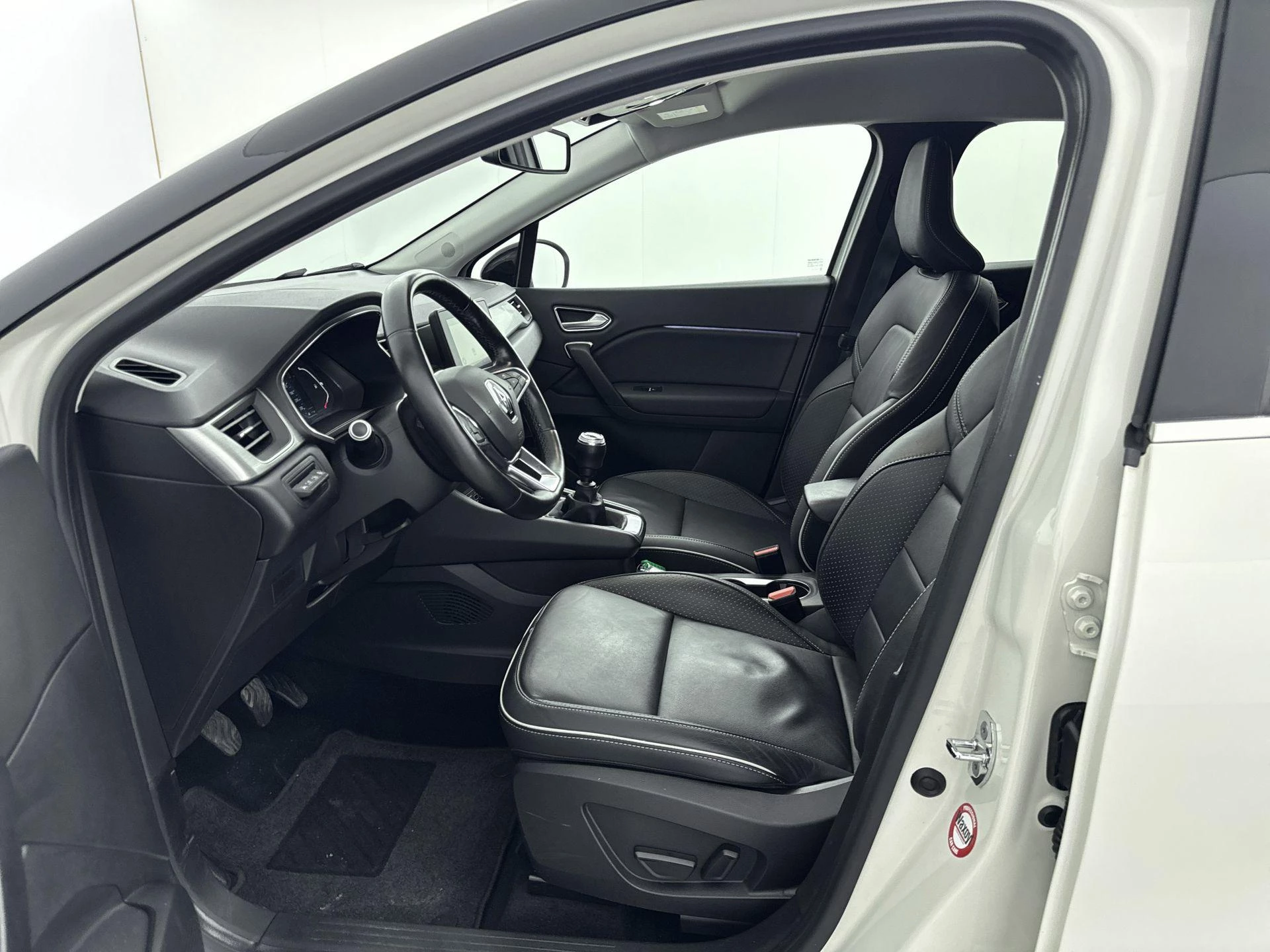 Renault-Captur-image-19