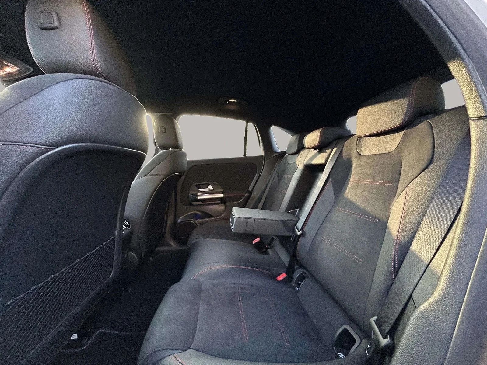 Mercedes-Benz-EQA-image-12