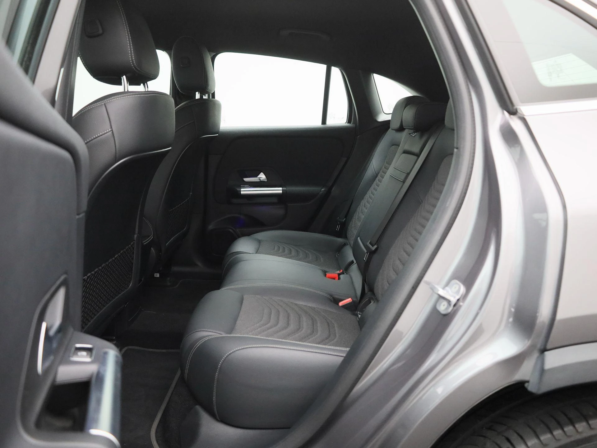 Mercedes-Benz-EQA-image-11