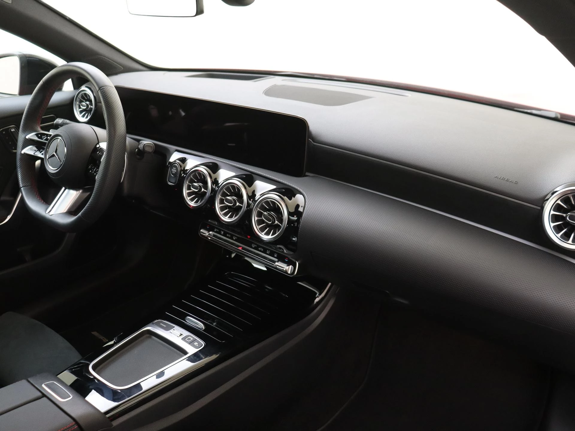 Mercedes-Benz A-Klasse 250 e Business Solution AMG