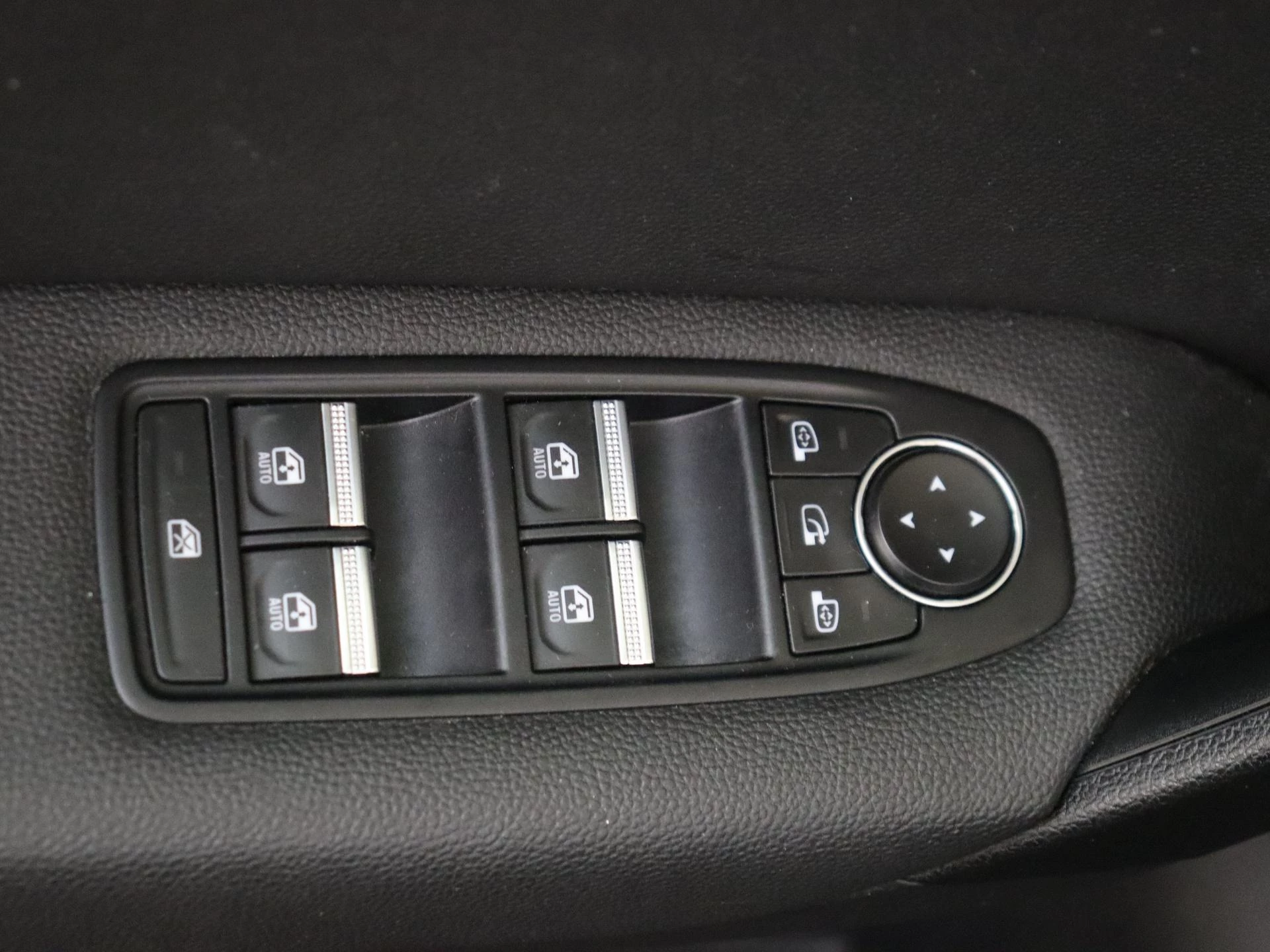 Renault-Captur-image-22