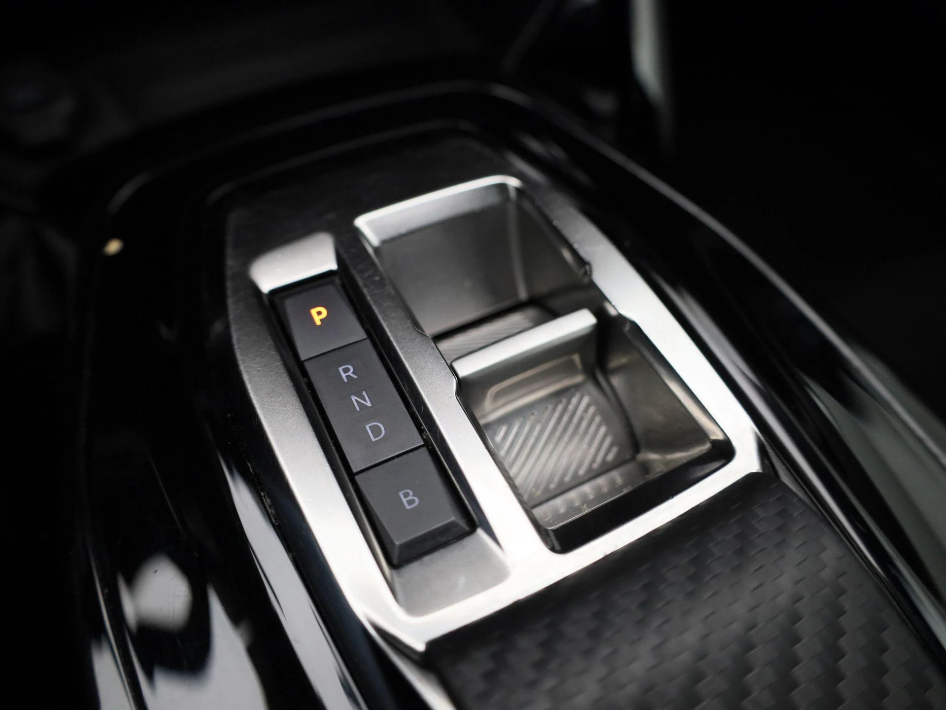 Peugeot e-2008 e-2008 Active Pack