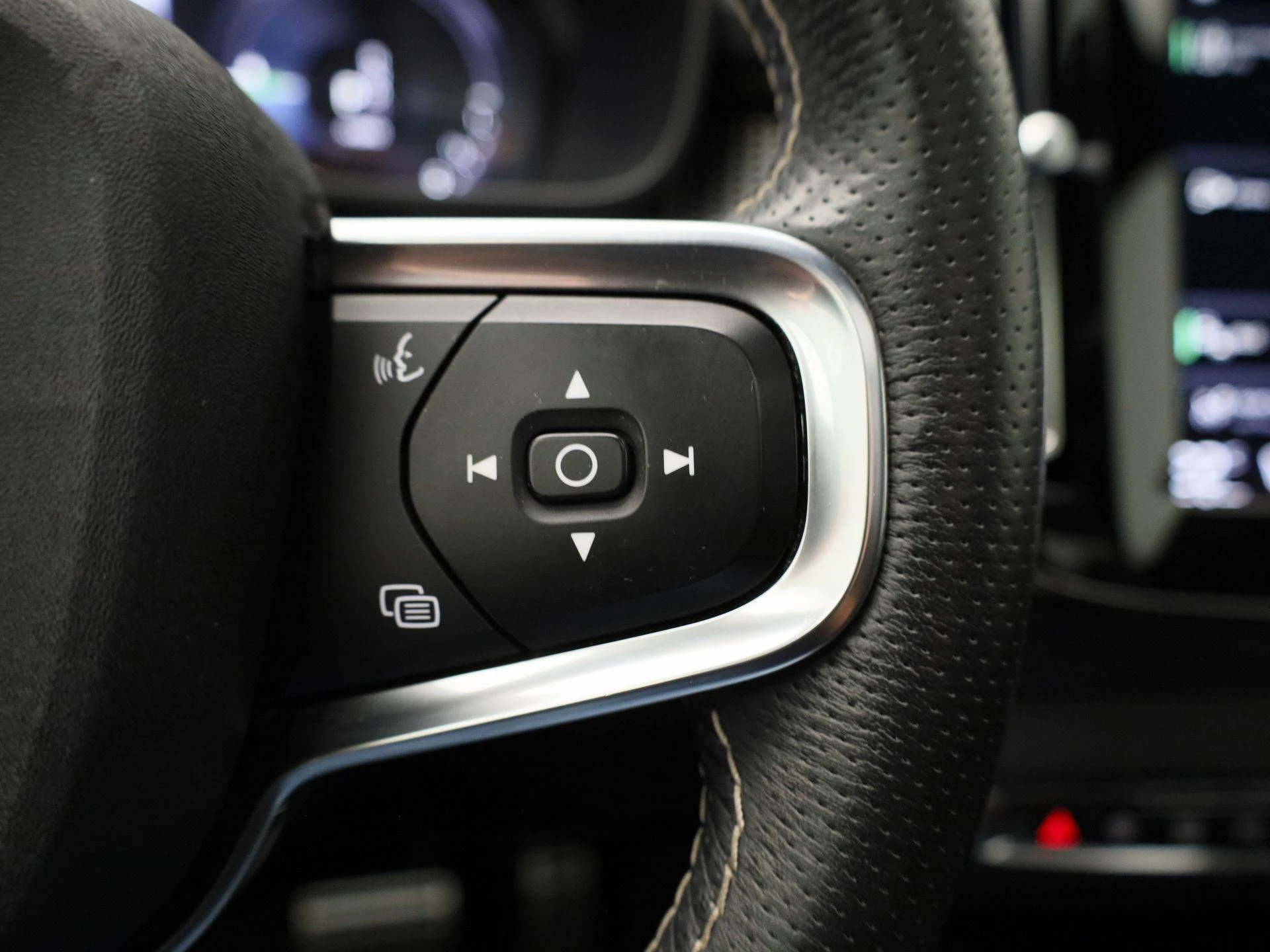 Volvo-XC40-image-17