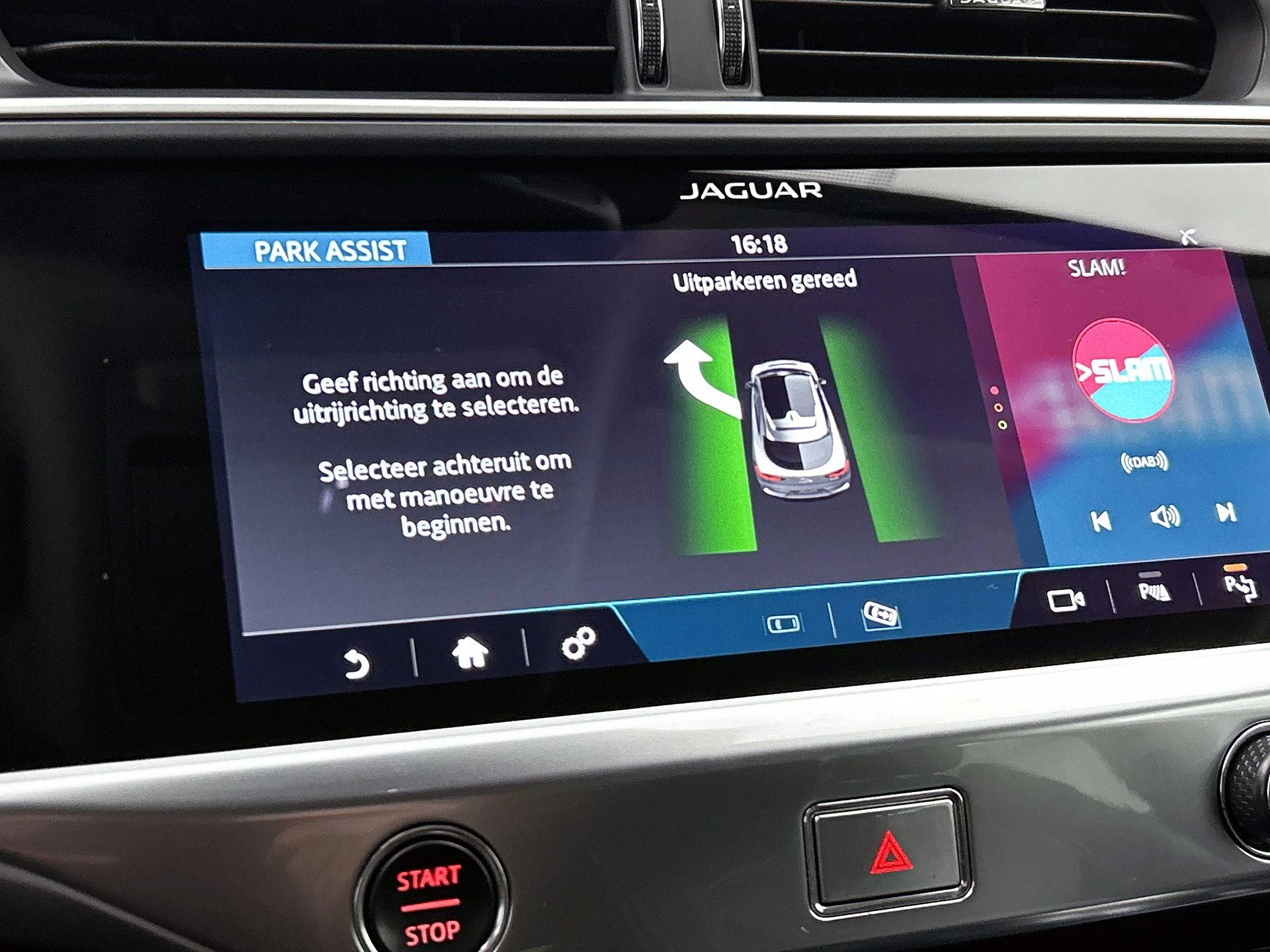 Jaguar-I-PACE-image-64