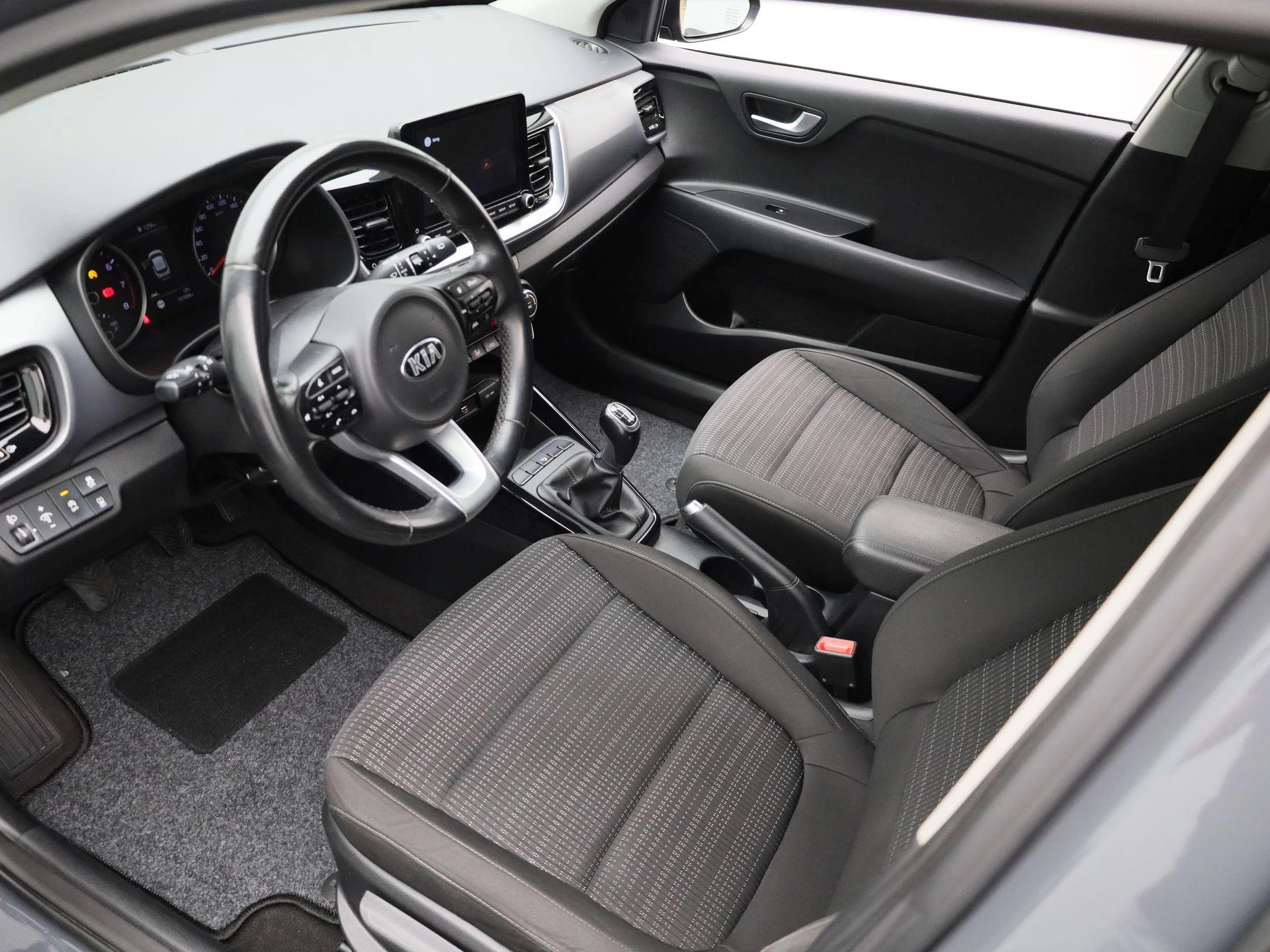 Kia-Stonic-image-15