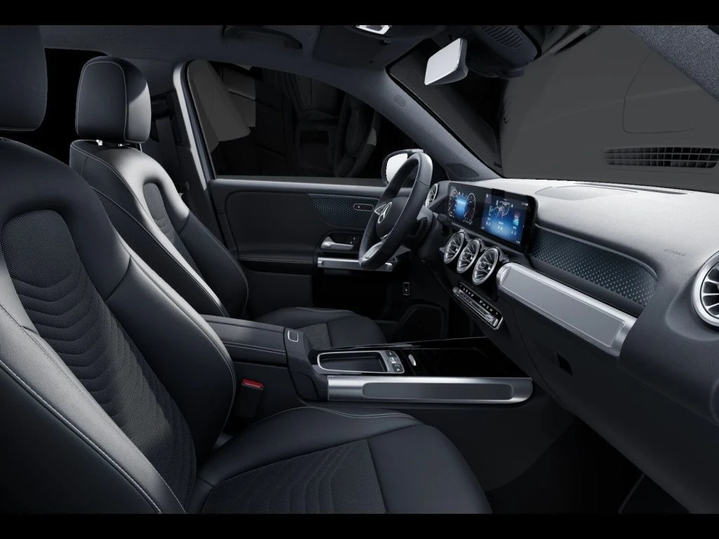 Mercedes-Benz-GLB 200 d-image-10