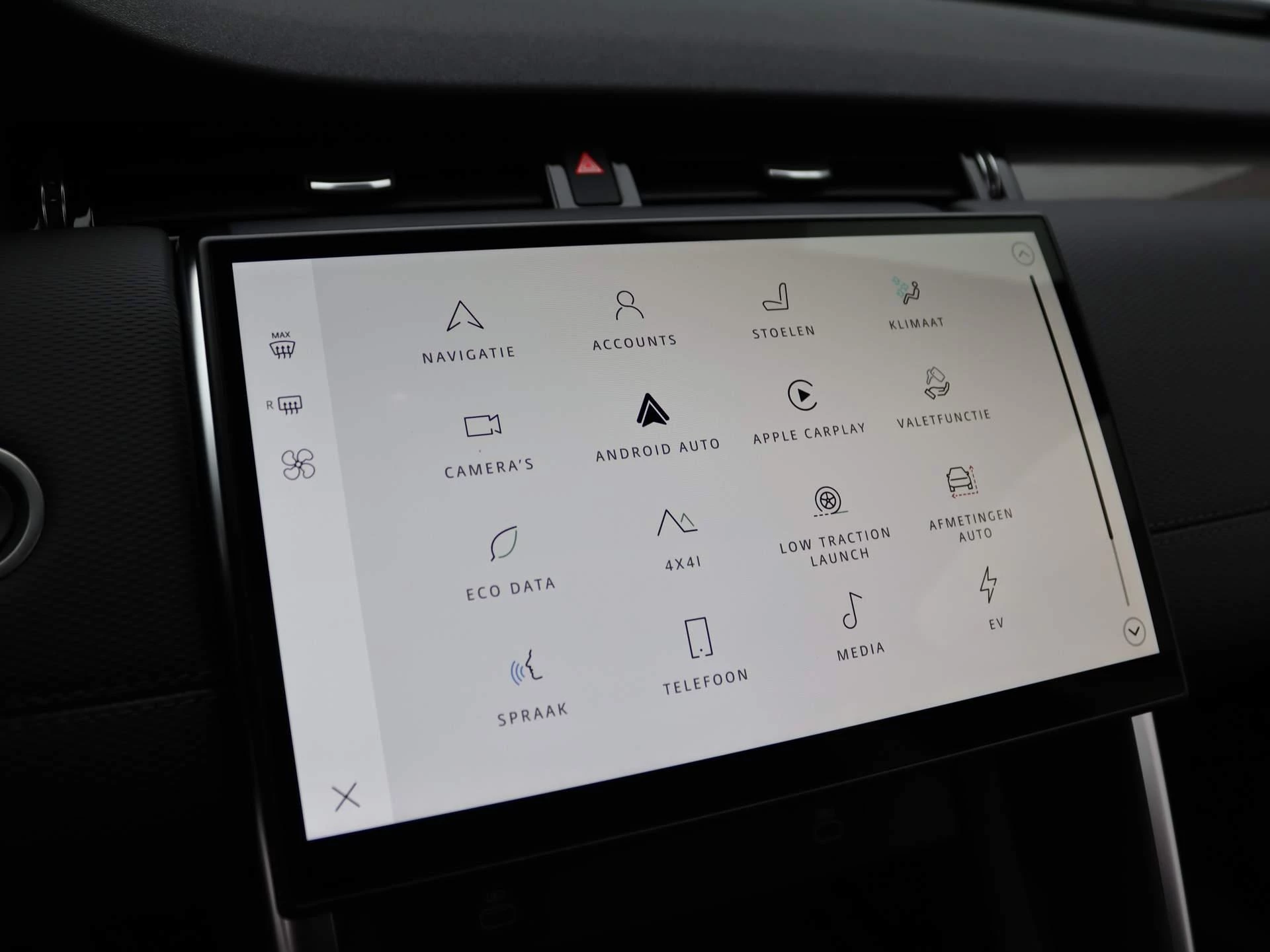 Land Rover-Discovery Sport-image-15