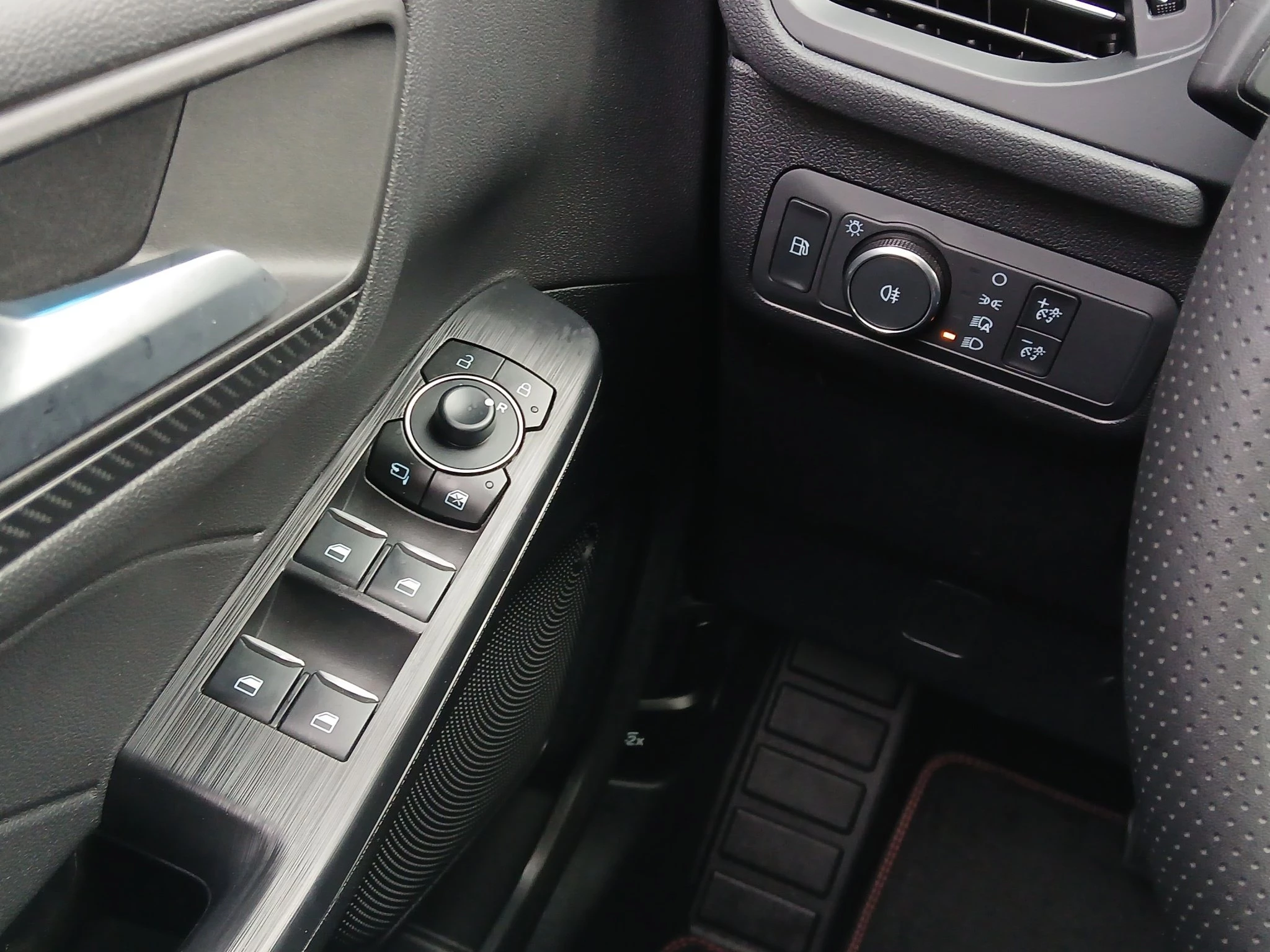 Ford Kuga ST-Line Plug-in*LED-MATRIX*KAM*NAVI*WINTER-PKT.