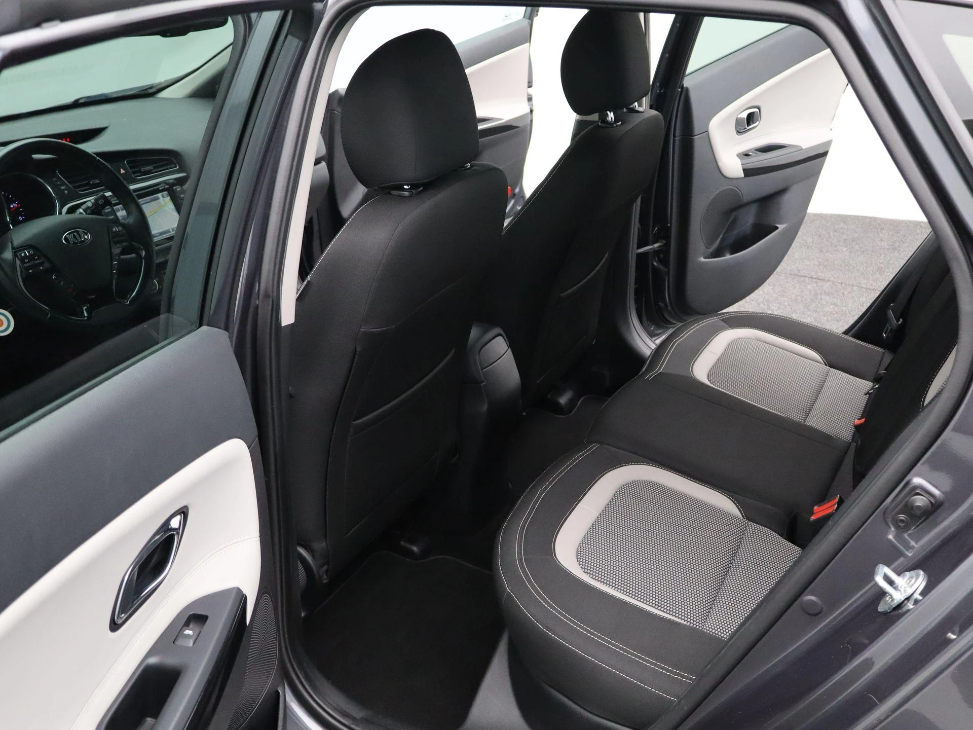 Kia cee'd 1.6 GDI BusinessLine