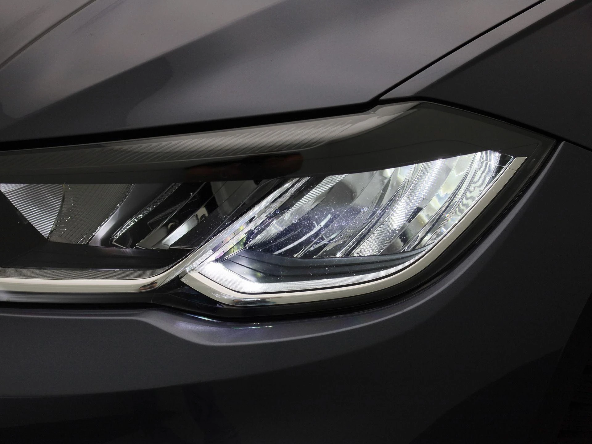 Volkswagen-Polo-image-16