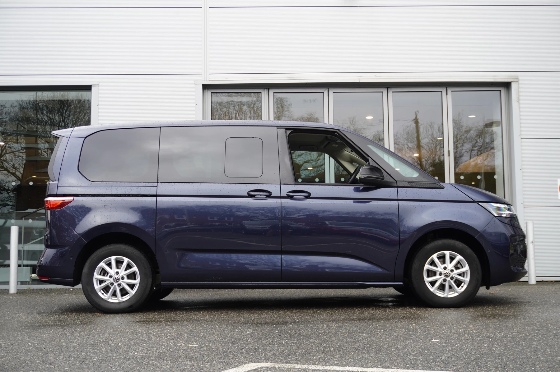 Volkswagen Multivan 2.0 TDI Life 5dr DSG