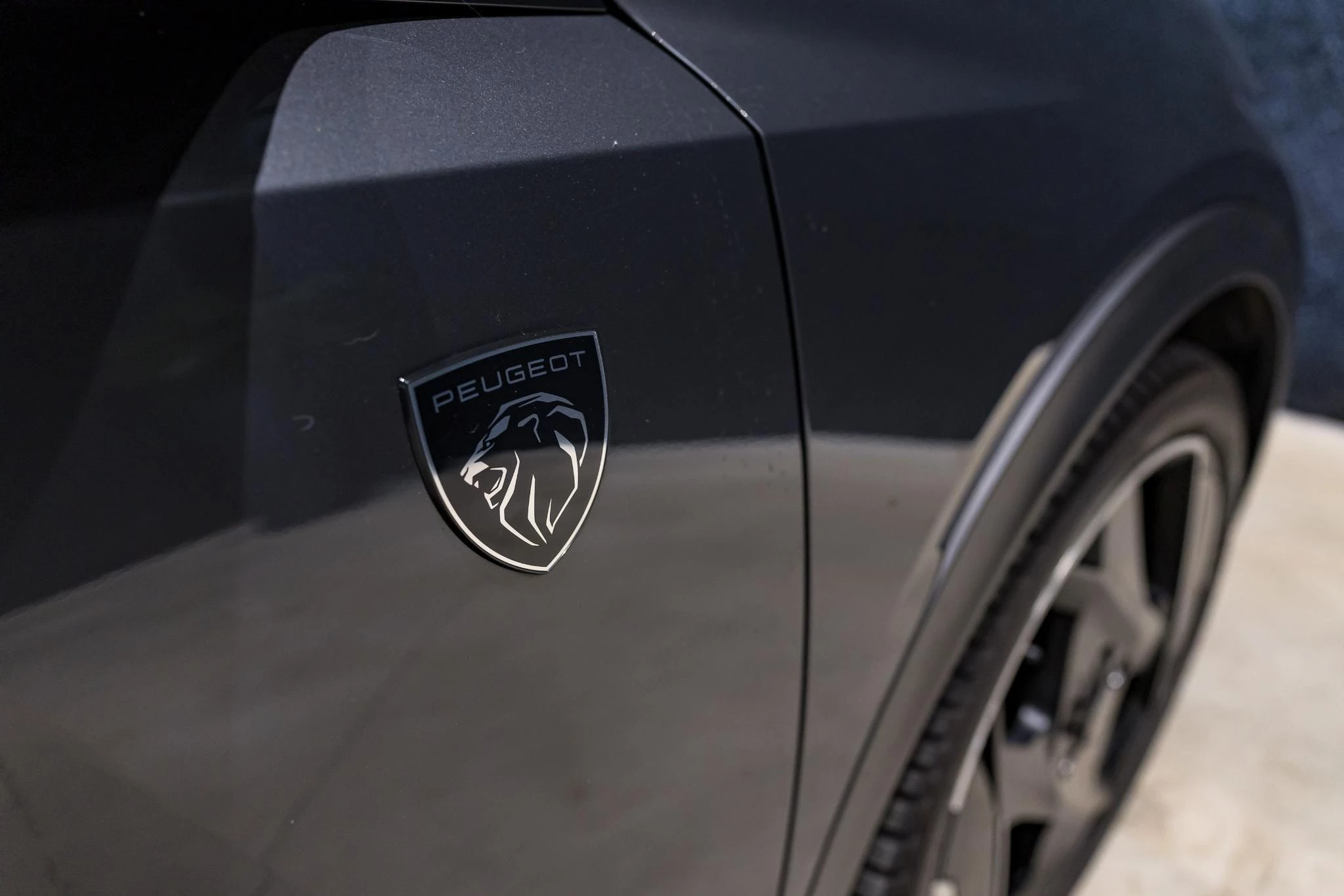Peugeot 408 1.6 Hybrid 180 S&S EAT8 Allure