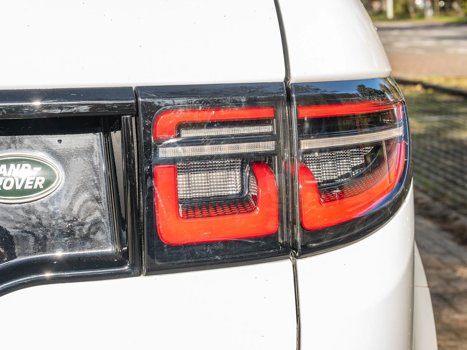 Land Rover-Discovery Sport-image-11