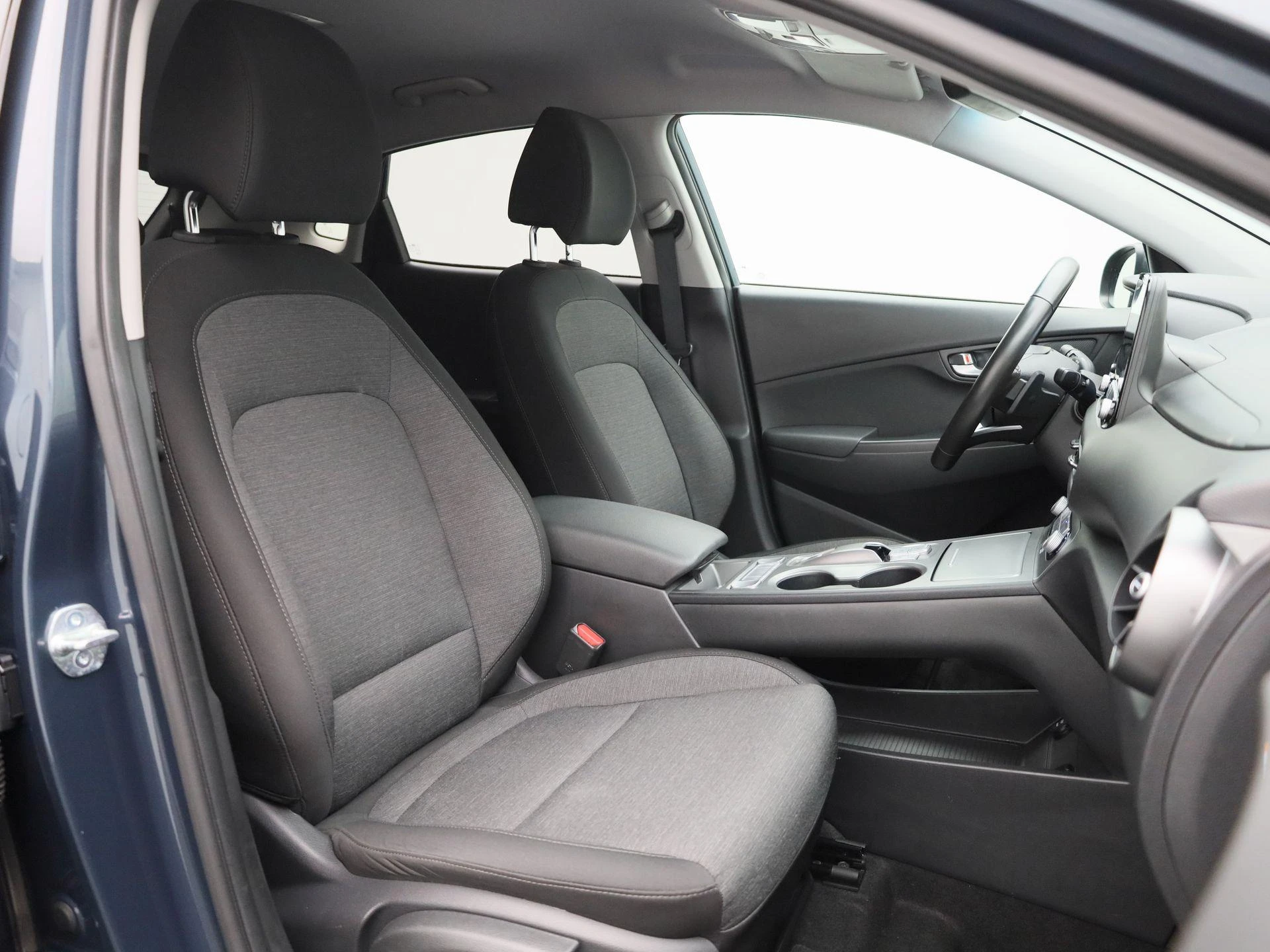 Hyundai-Kona-image-38