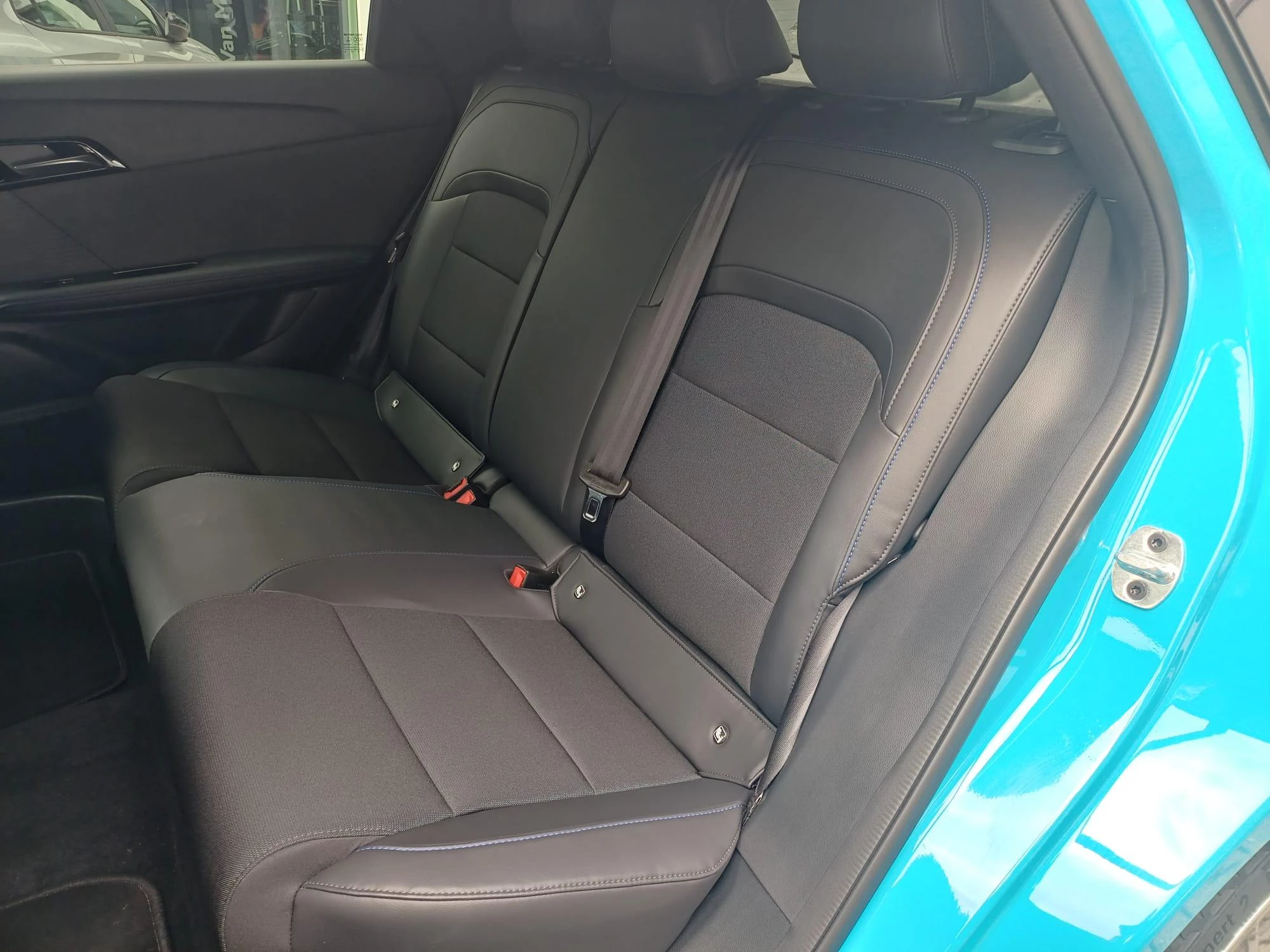 MG MG4 64 kWh Luxury