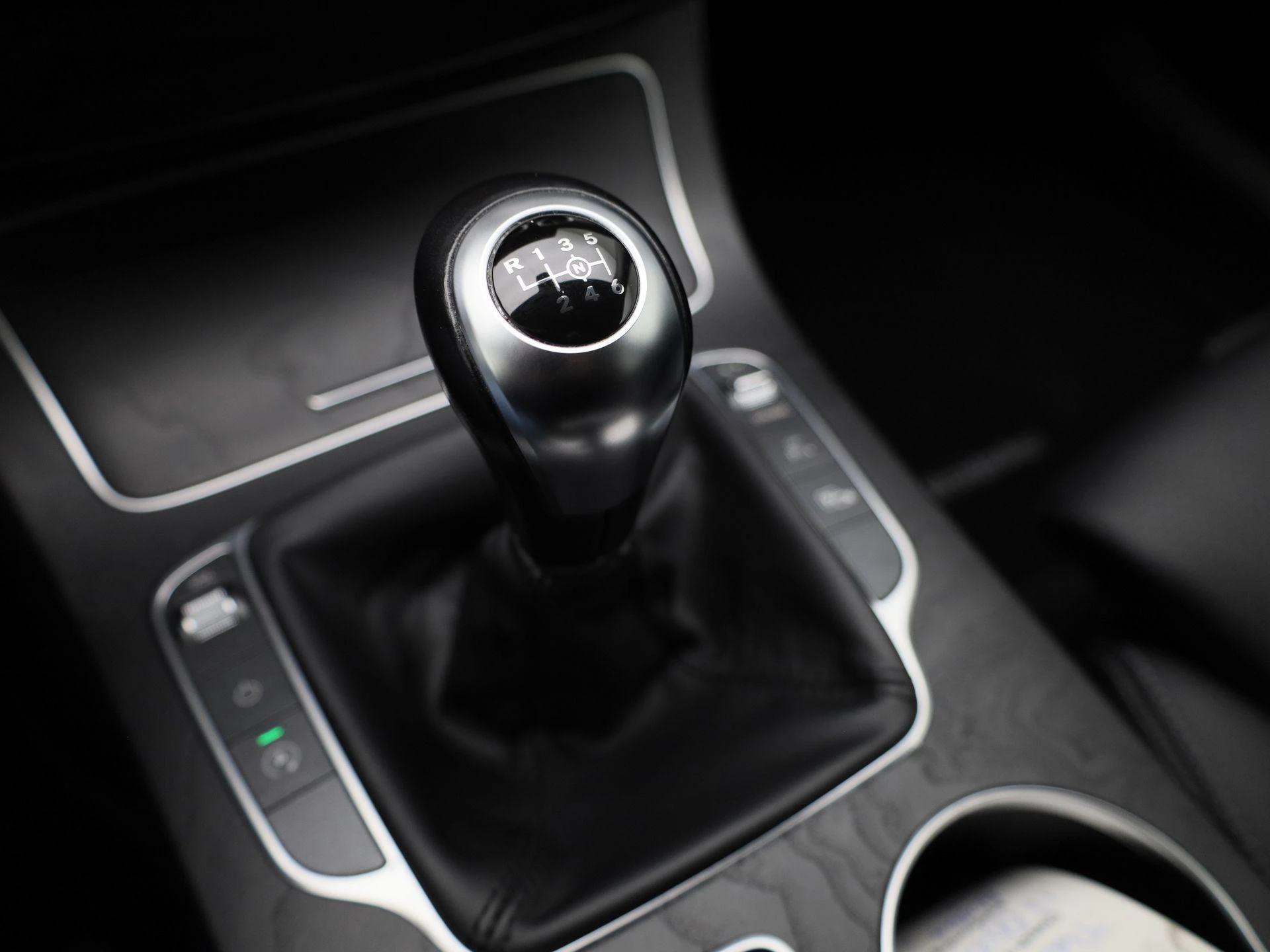 Mercedes-Benz-C-Klasse-image-22