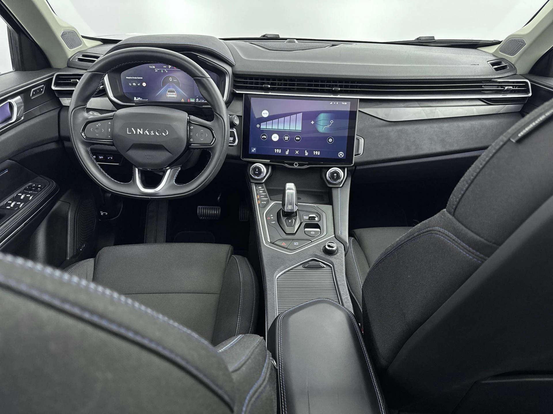 Lynk & Co-01-image-18