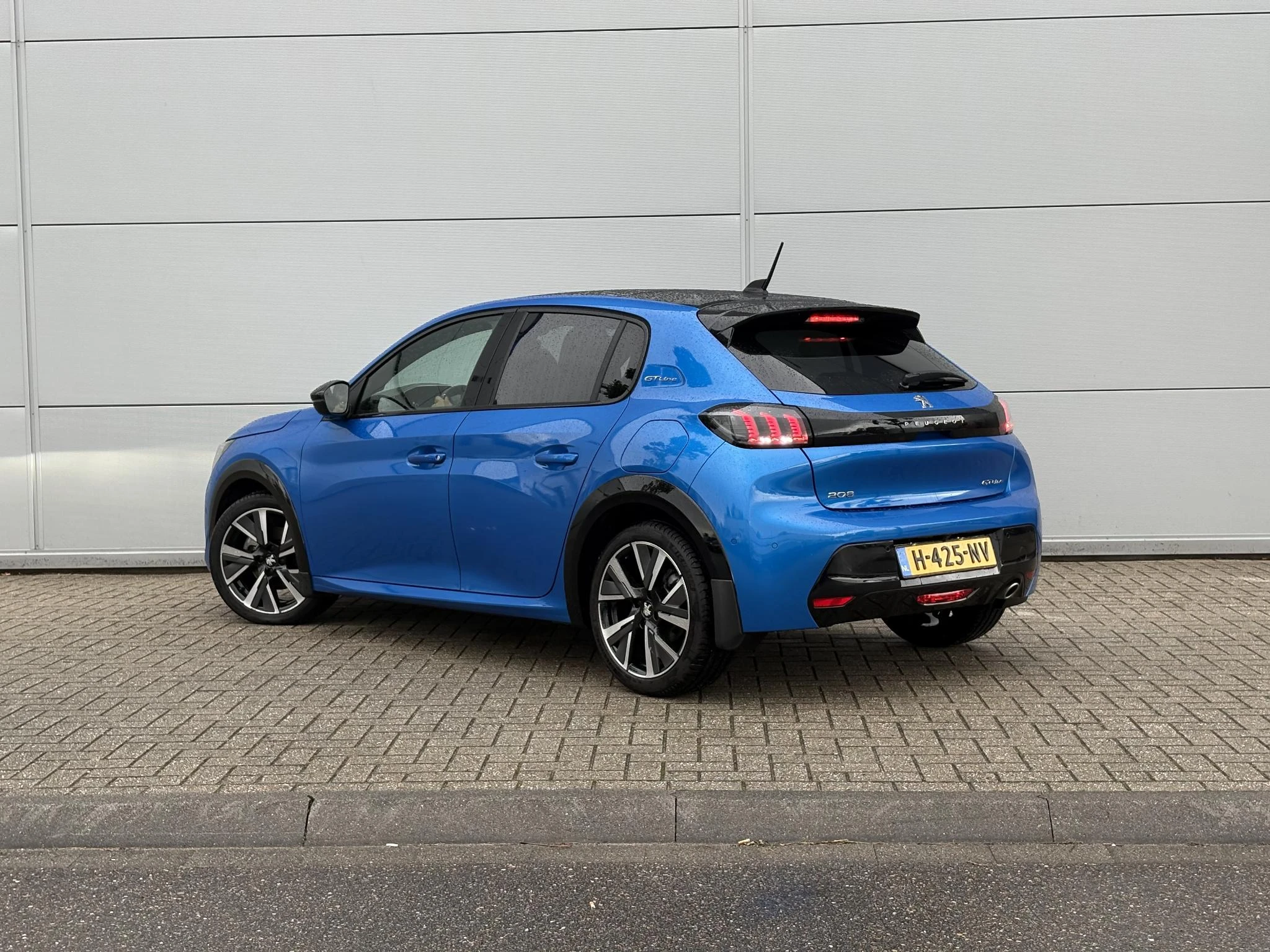 Peugeot-208-image-3