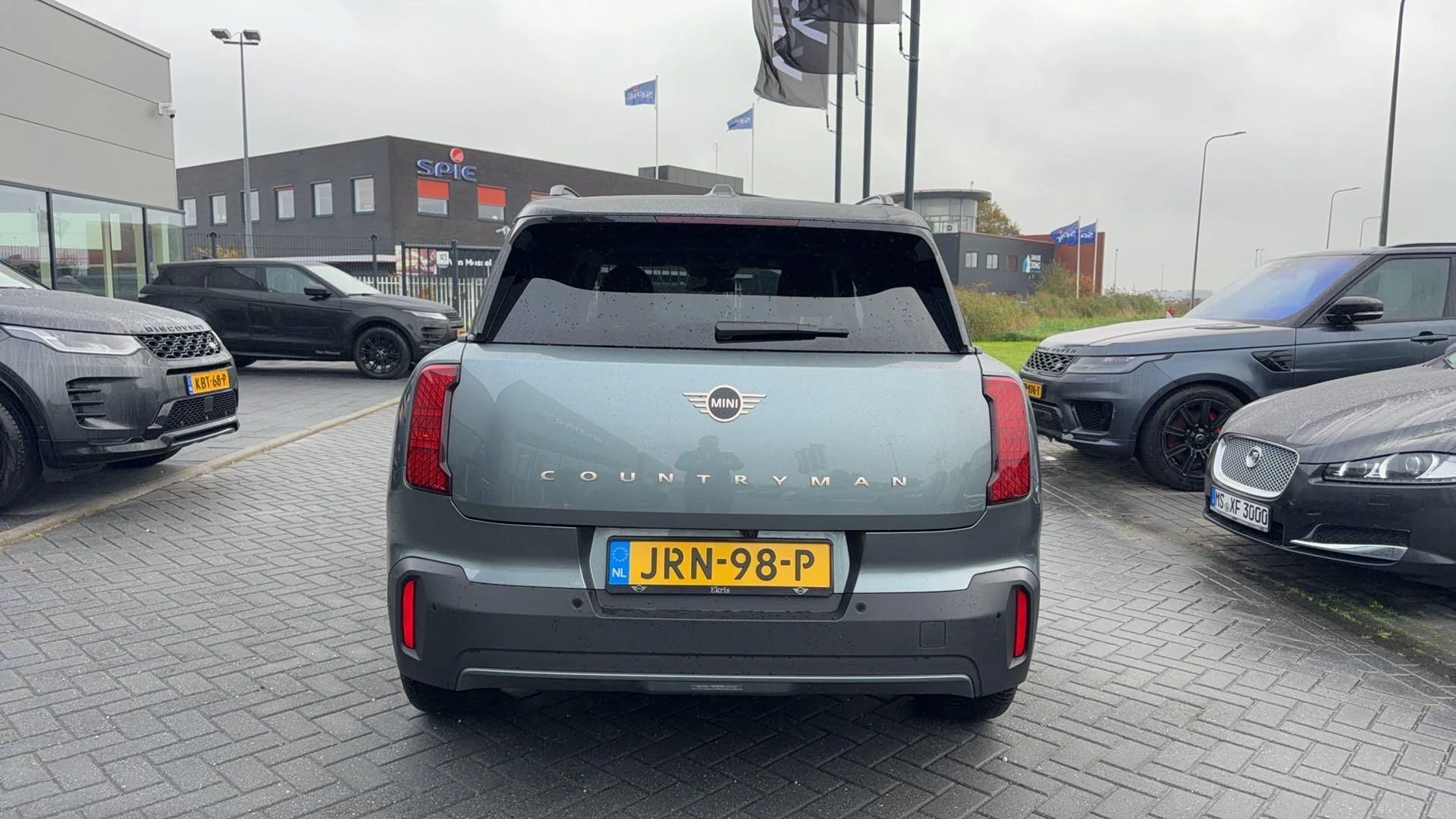 MINI-Countryman-image-2