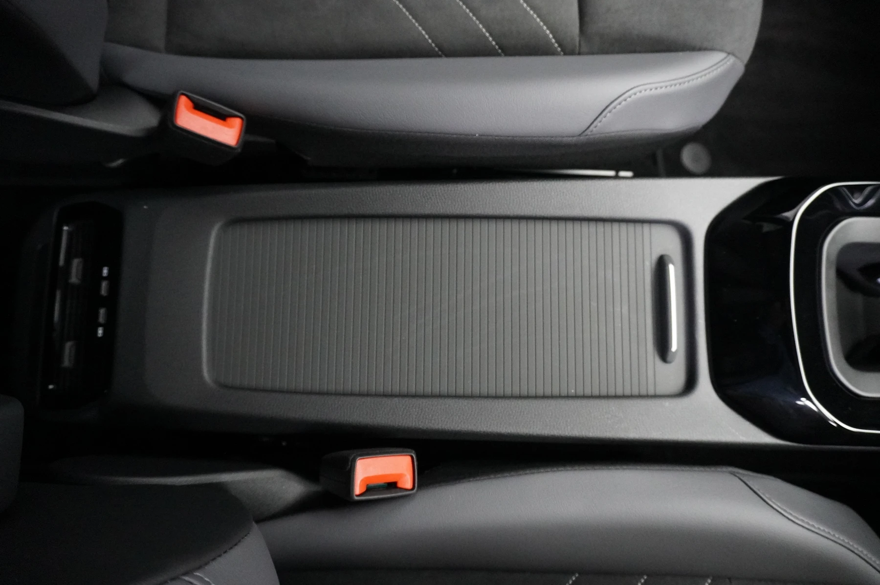 Volkswagen-ID.4-image-38