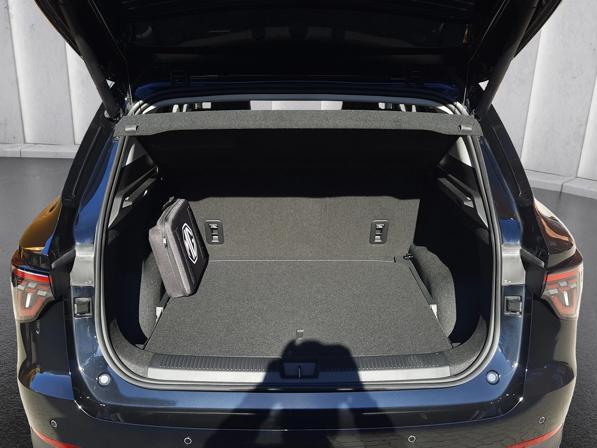 MG S5 Luxury 64 kWh Long Range Sports Utility Vehicle. 170 kW. 5-türig