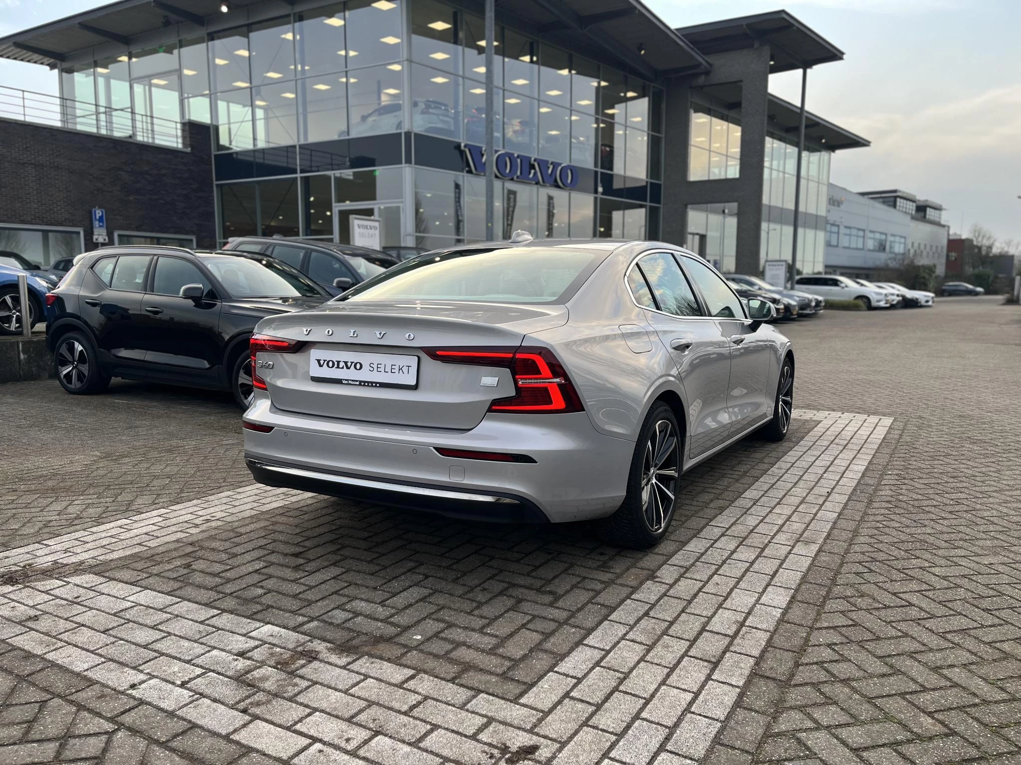 Volvo-S60-image-12