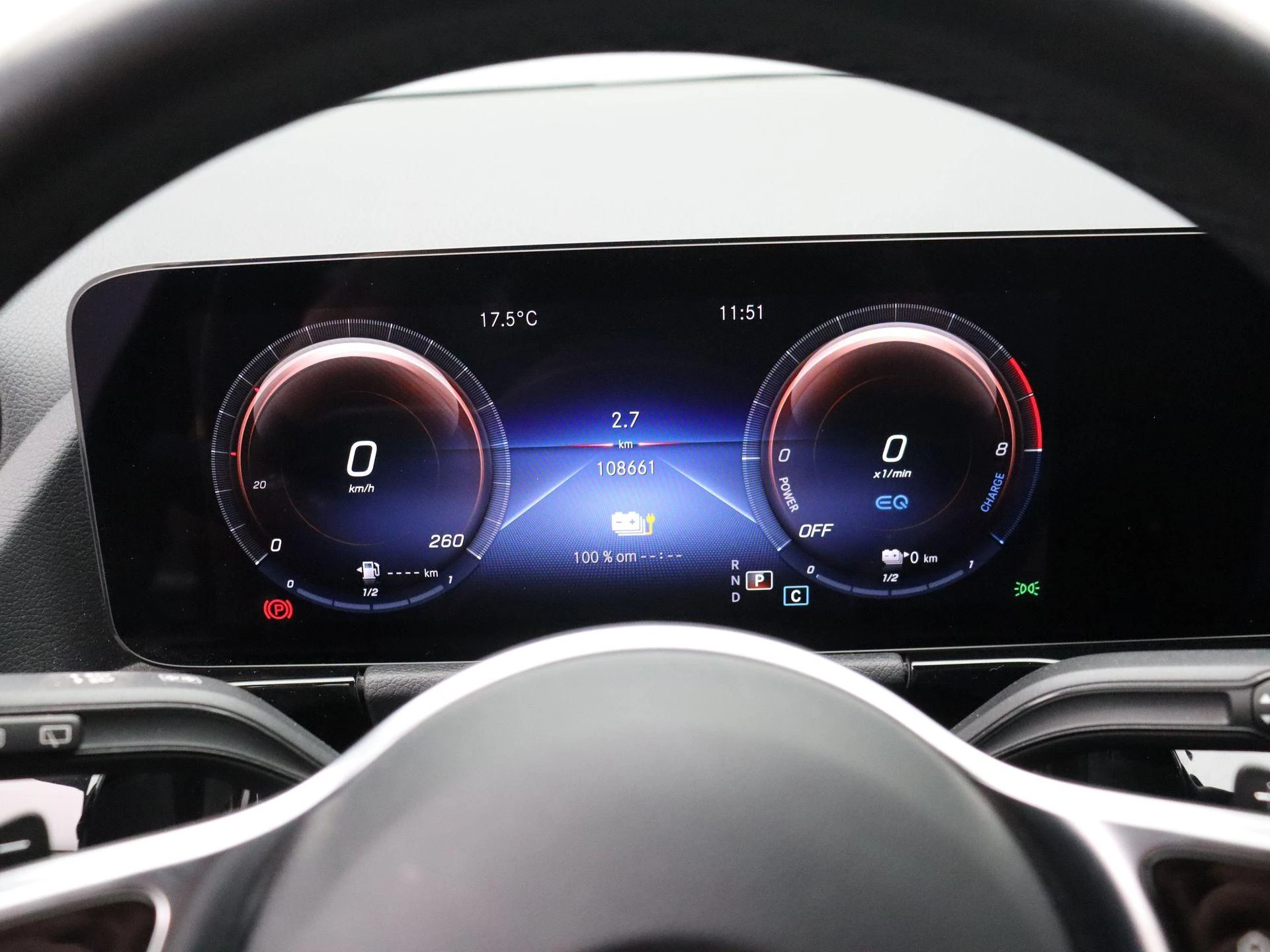 Mercedes-Benz GLA 250 e Luxury Line + LEDER + CARPLAY +