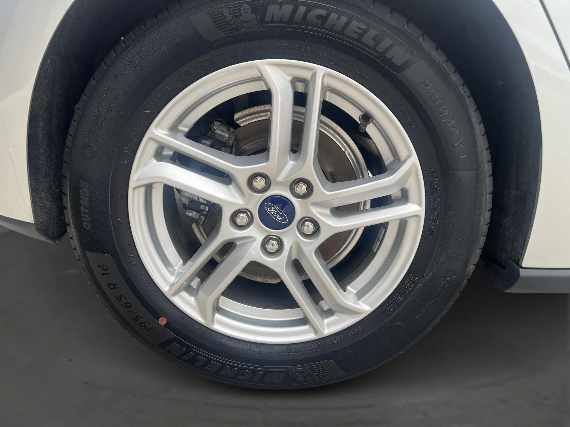 Ford-Focus-image-5