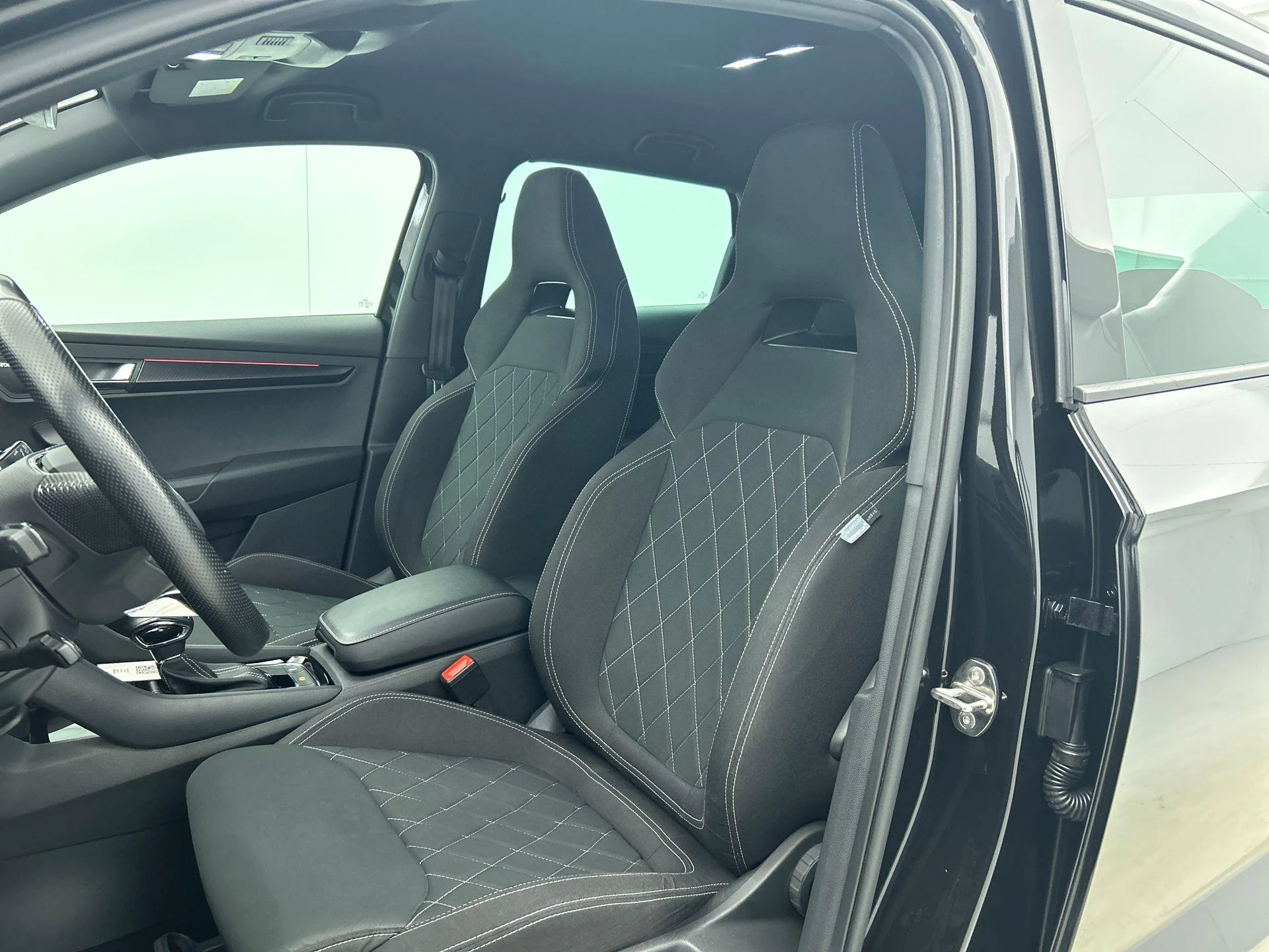 Škoda Karoq 1.5 TSI ACT Sportline Business