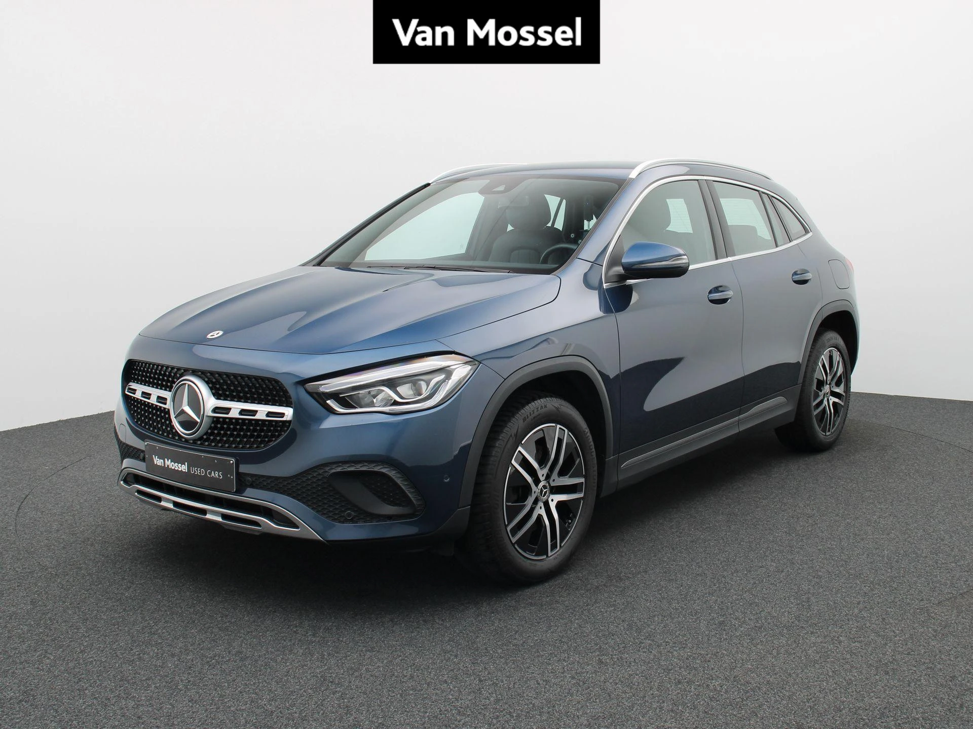 Mercedes-Benz-GLA-image-0
