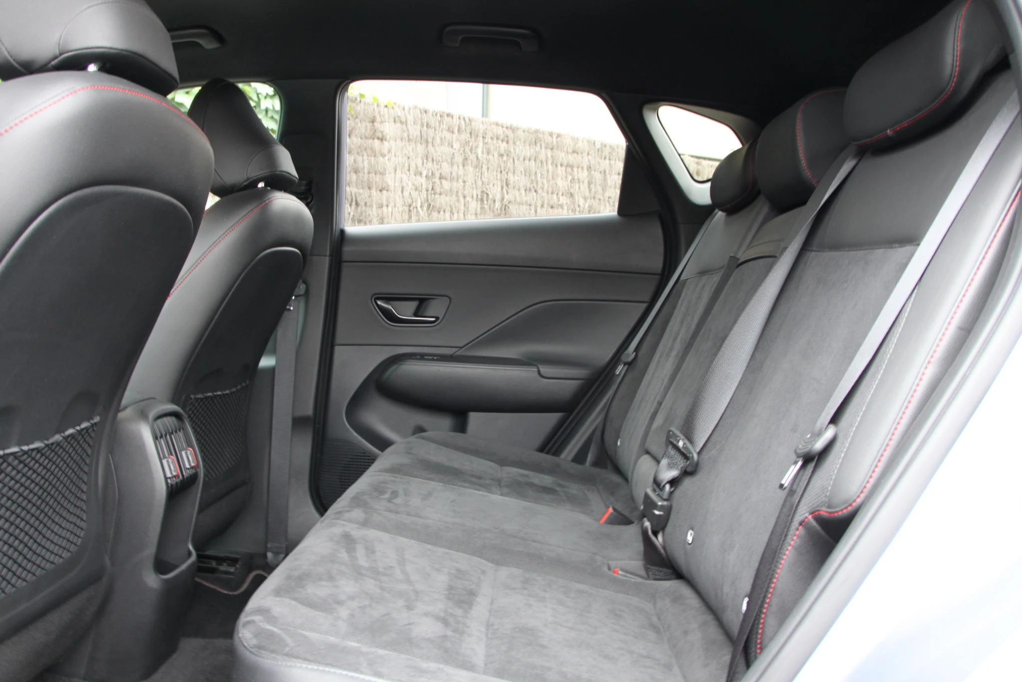 Hyundai-Kona-image-37