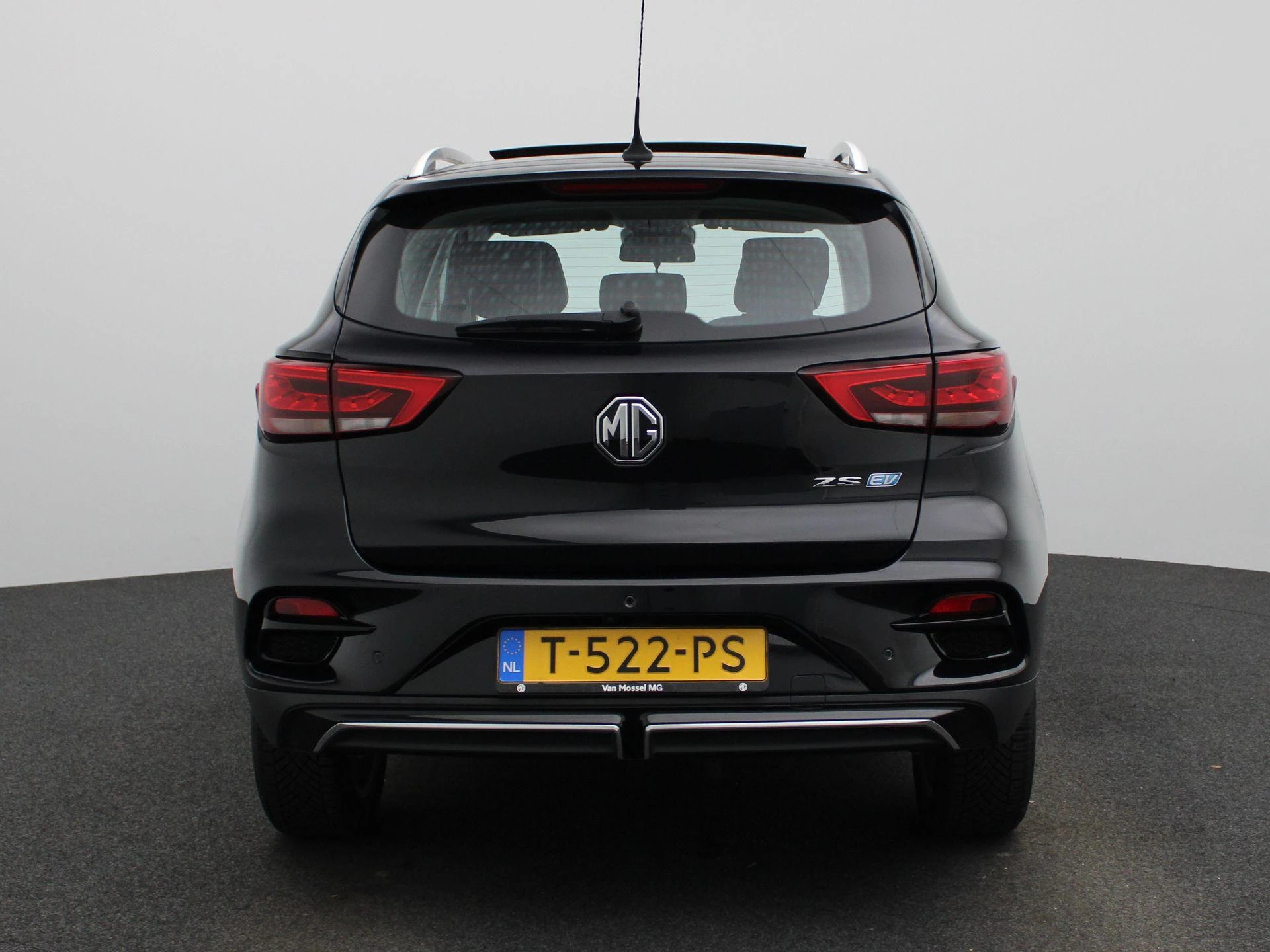 MG-ZS EV-image-4